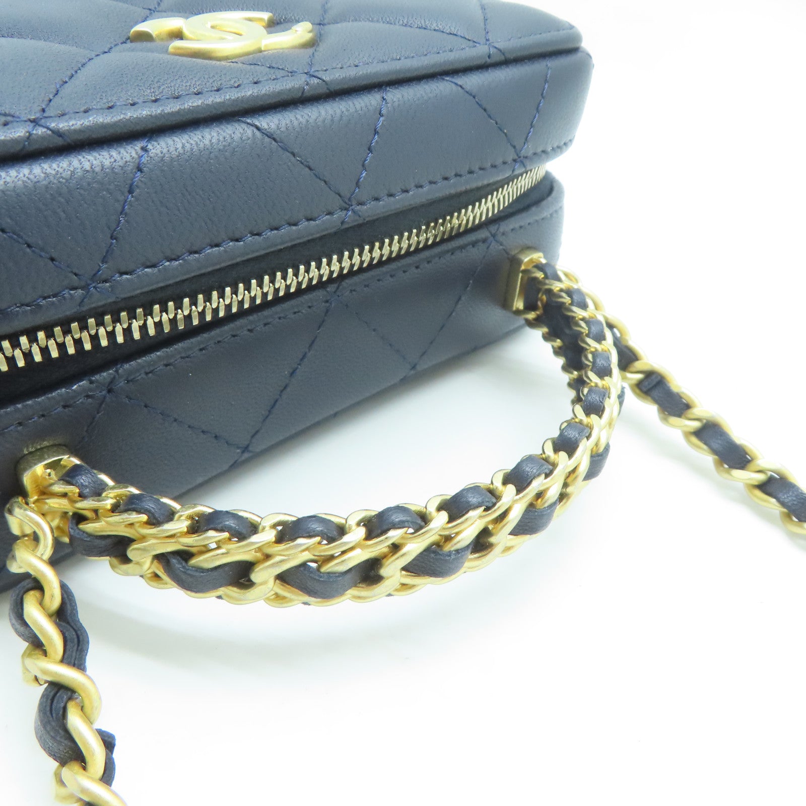 CHANEL 菱格羊皮皮革Vanity with Chain Bag金扣鏈帶肩背袋深藍色