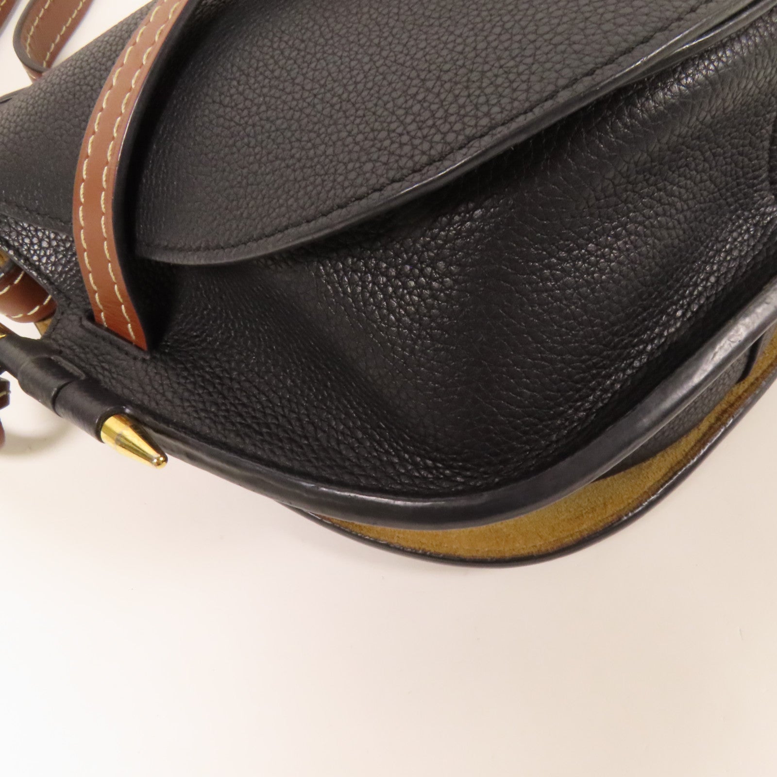 LOEWE 牛皮皮革Gate金扣肩背袋