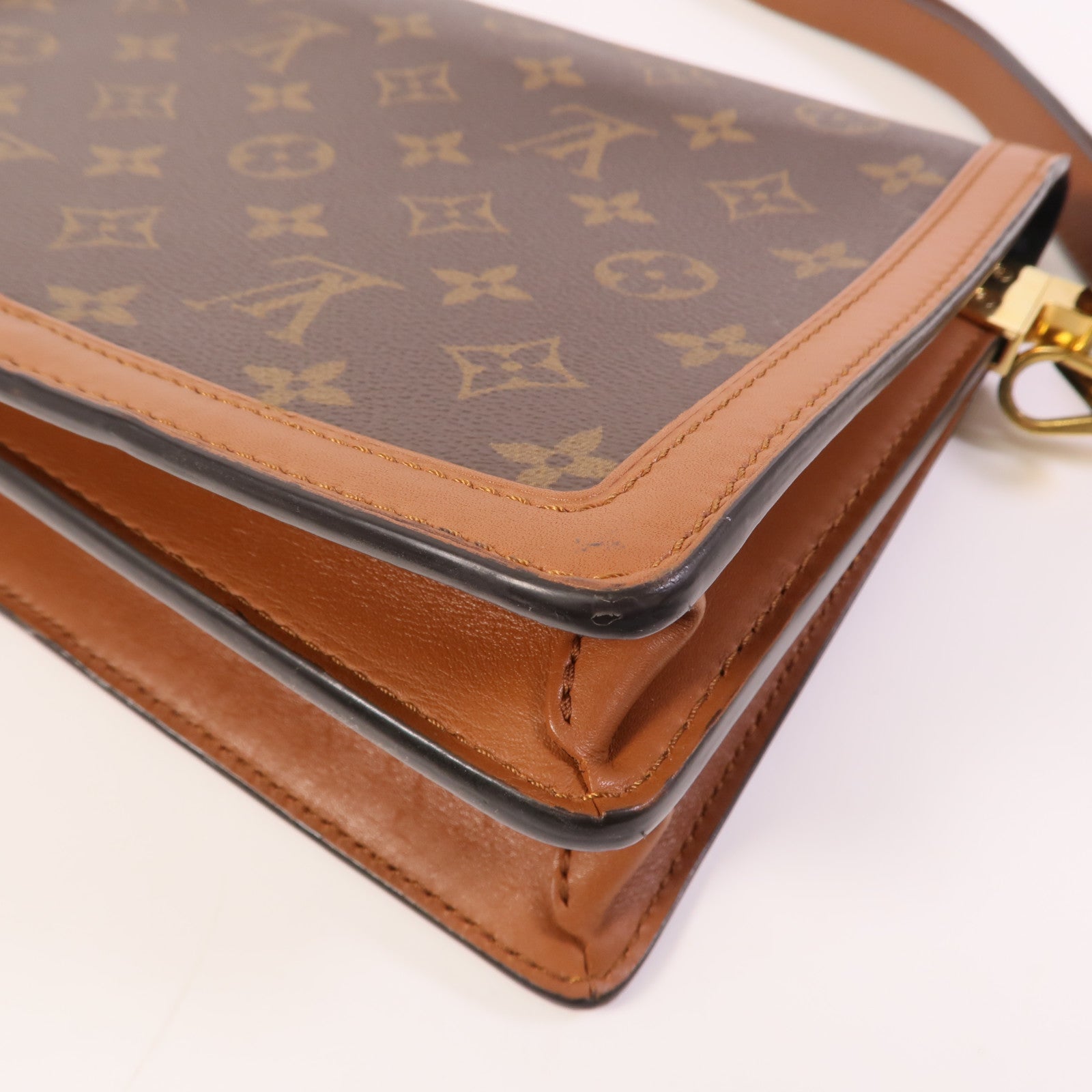 LOUIS VUITTON 【激減優惠】Monogram Reverse Dauphine MM金扣肩背袋