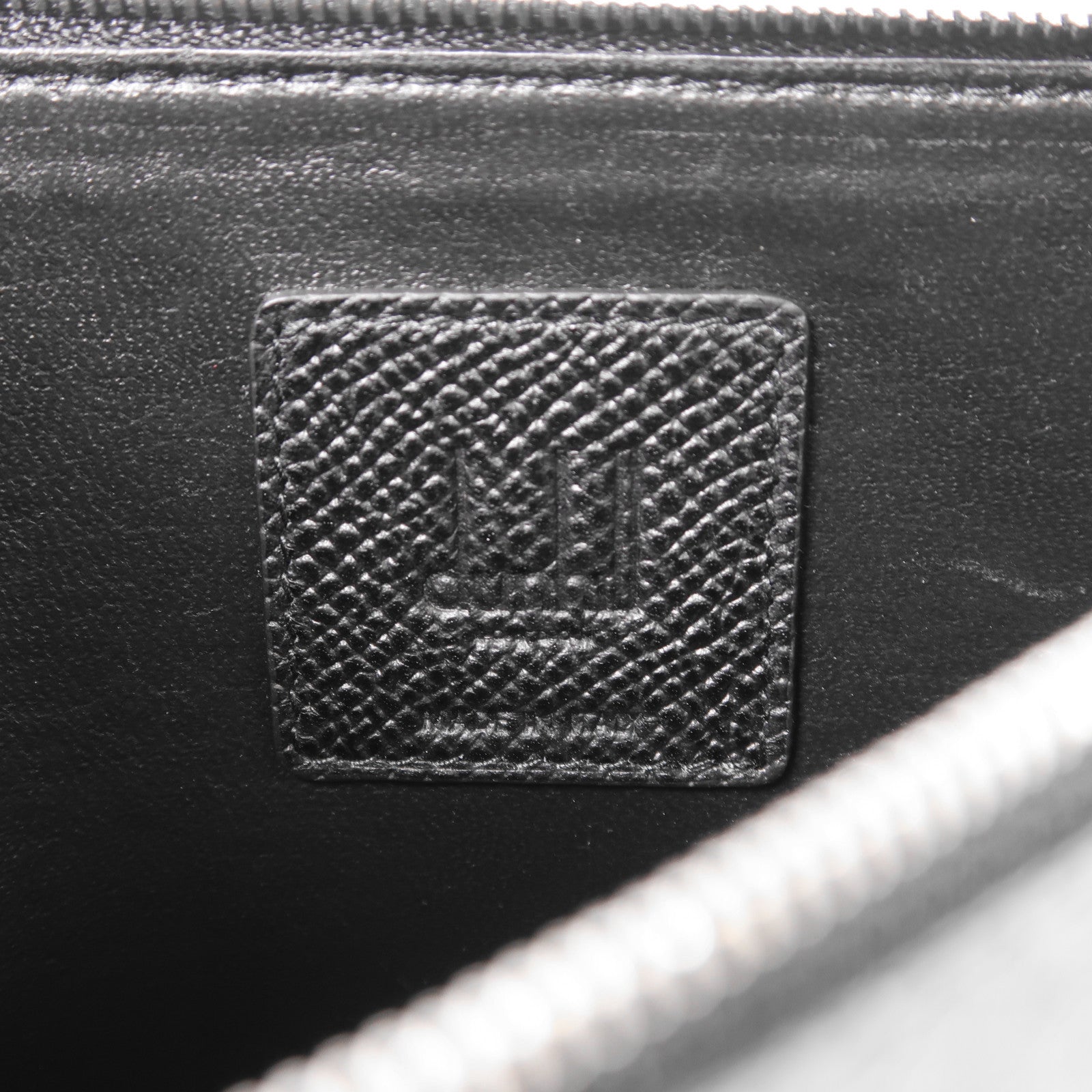 Dunhill 皮革Pouch銀扣手拿包