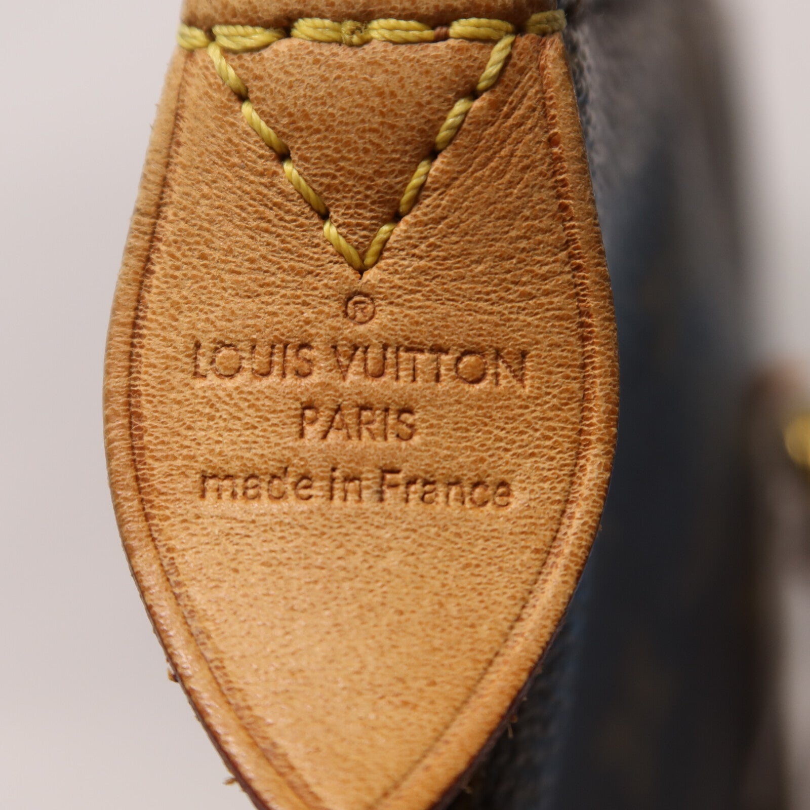 LOUIS VUITTON Monogram Totally MM肩背袋