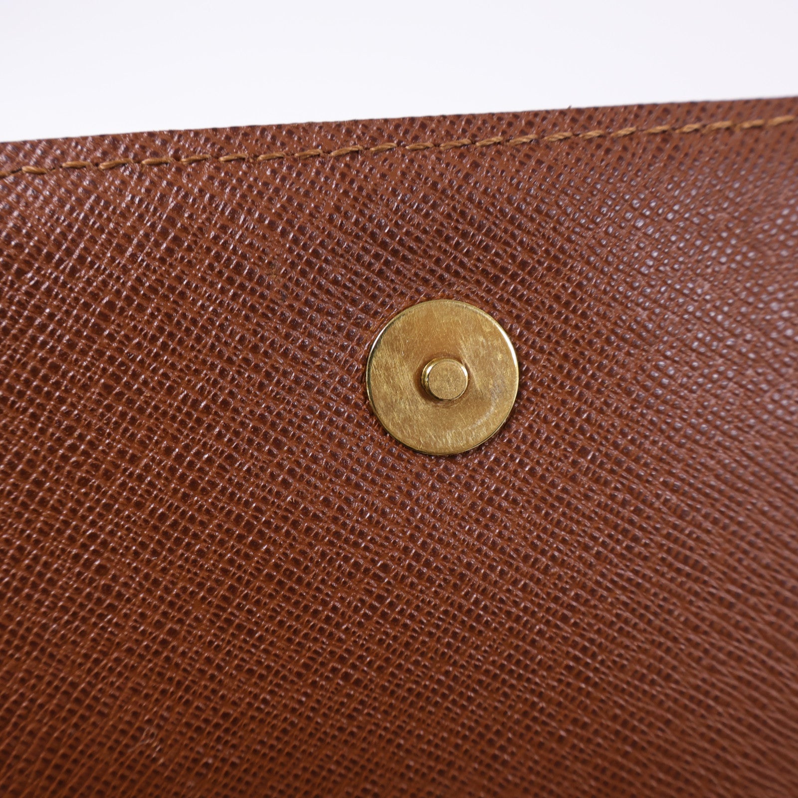 LOUIS VUITTON gram Musette Tango金扣肩背袋