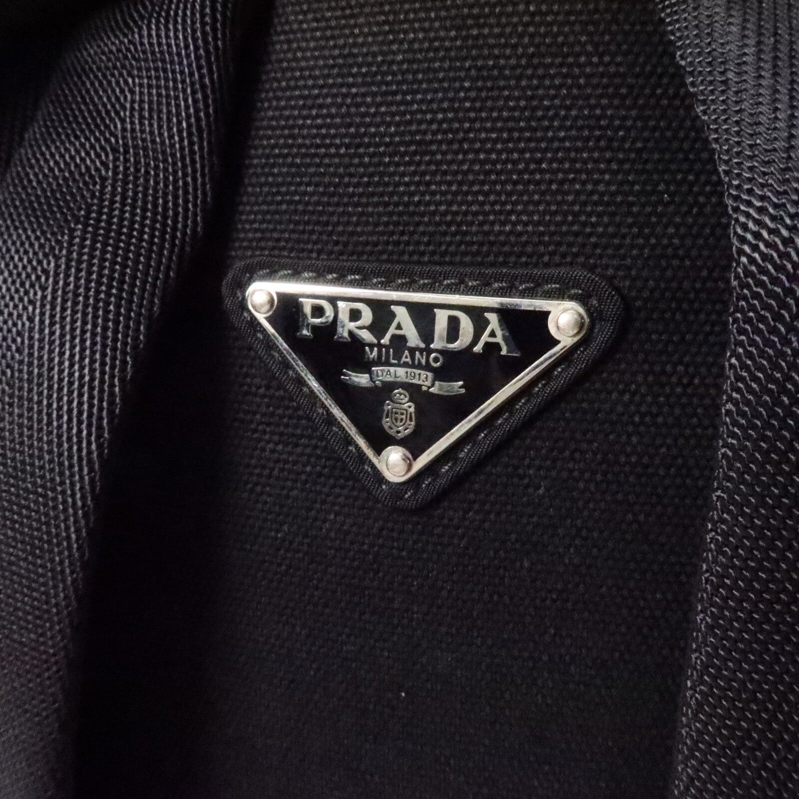 PRADA 尼龍Tessuto Large Backpack背包