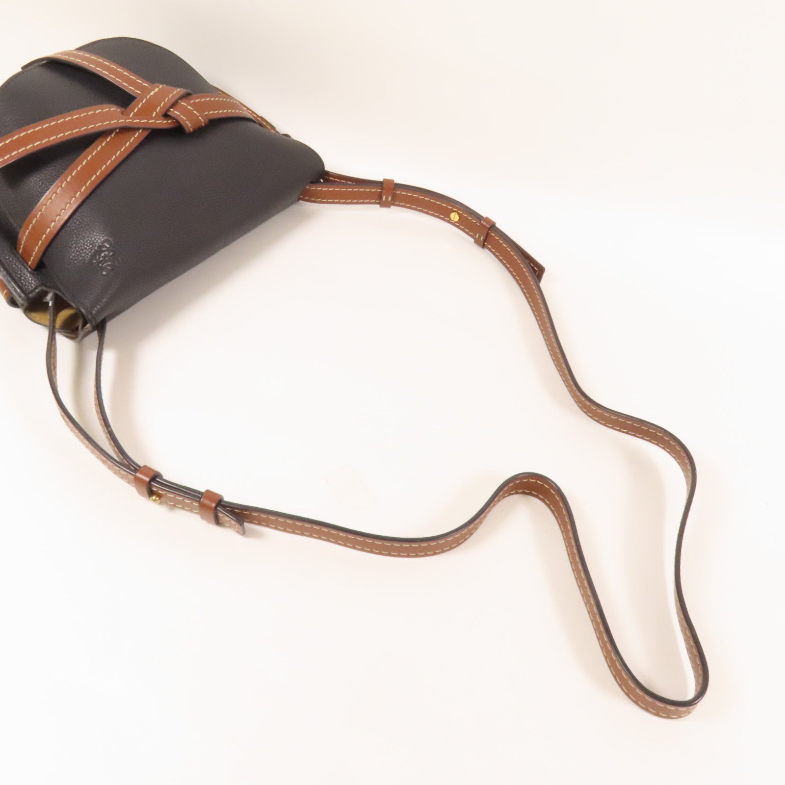 LOEWE 牛皮皮革Gate金扣肩背袋