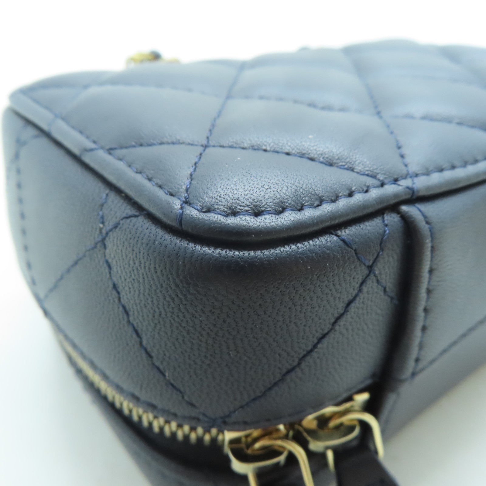 CHANEL 菱格羊皮皮革Vanity with Chain Bag金扣鏈帶肩背袋深藍色