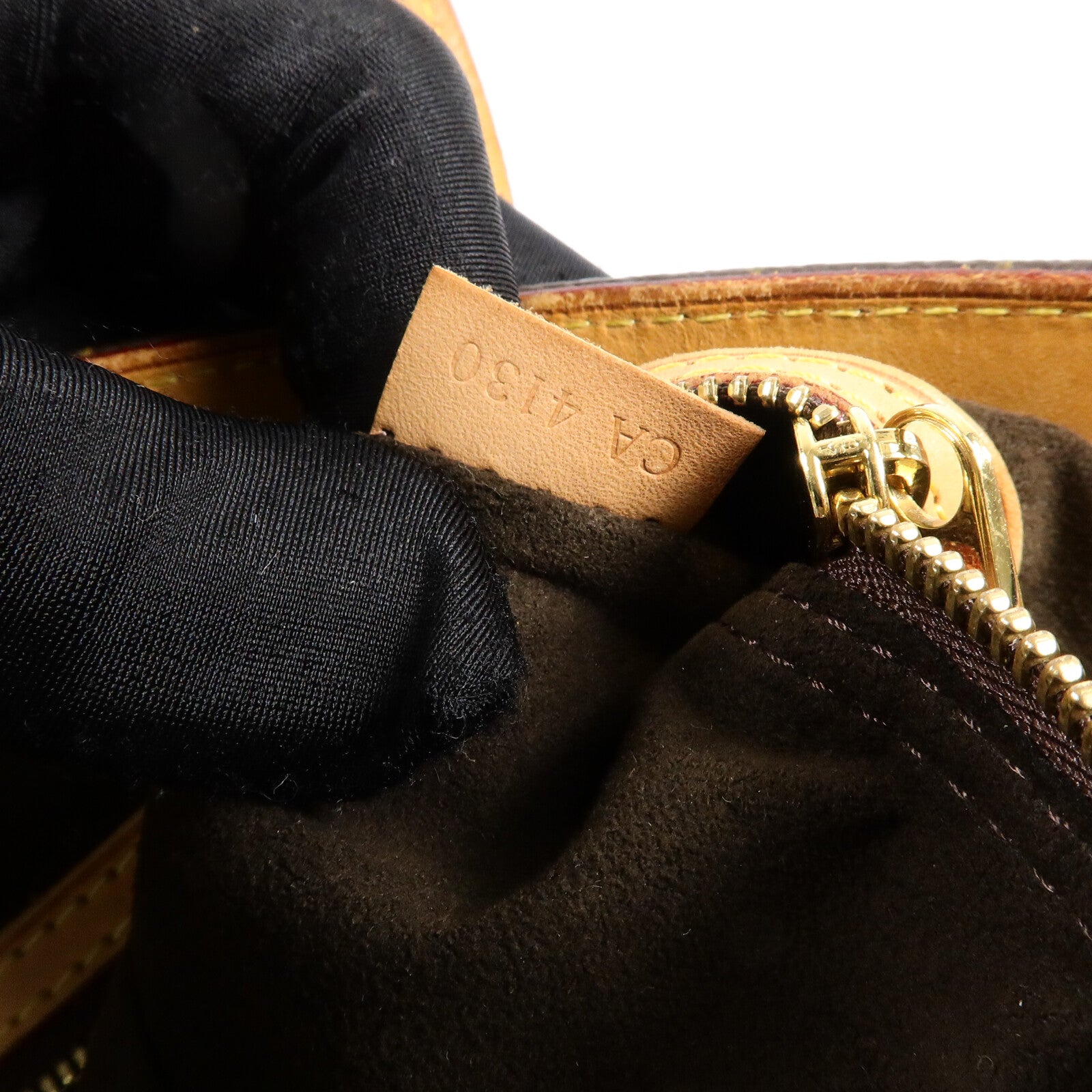 LOUIS VUITTON Monogram Wilshire MM肩背袋