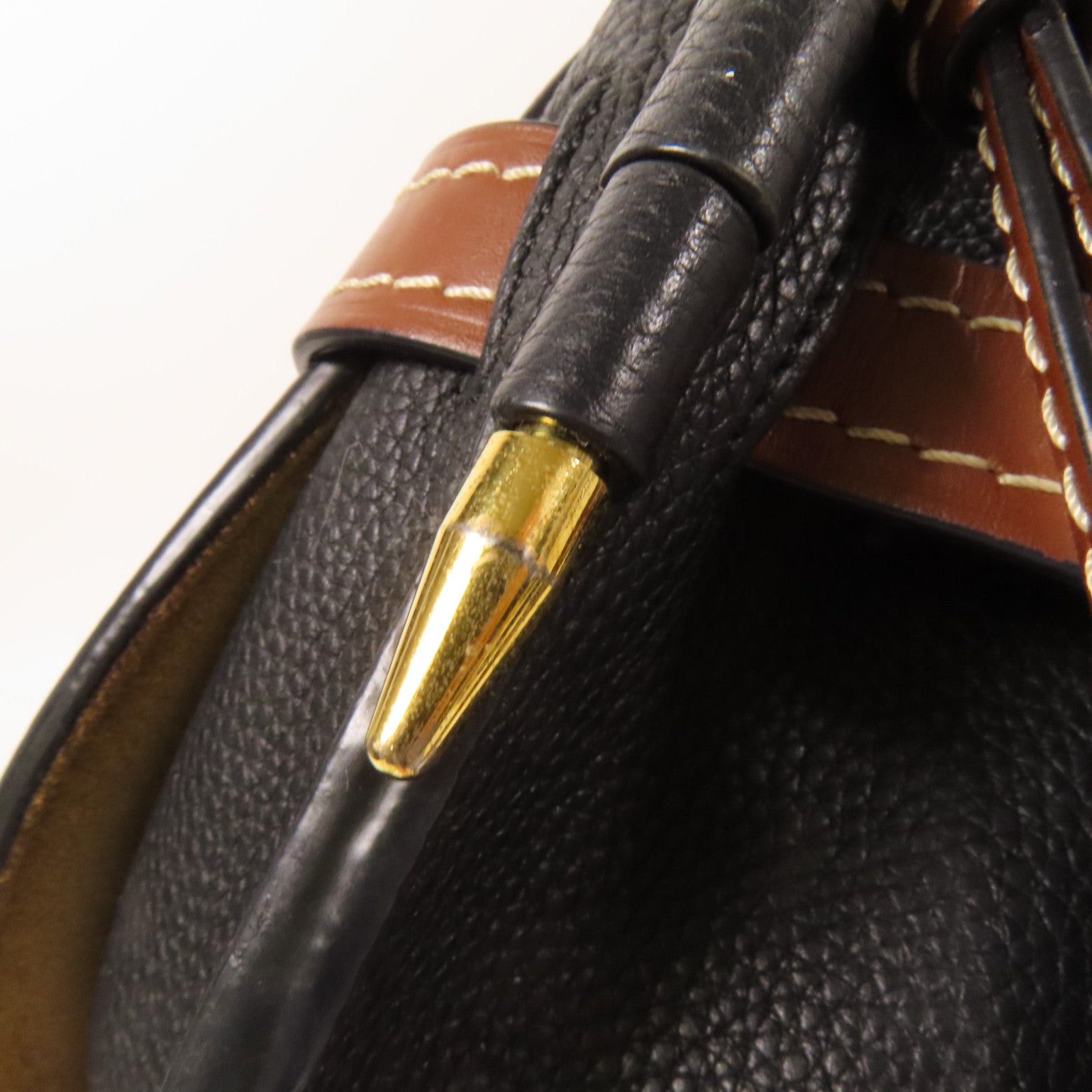 LOEWE 牛皮皮革Gate金扣肩背袋