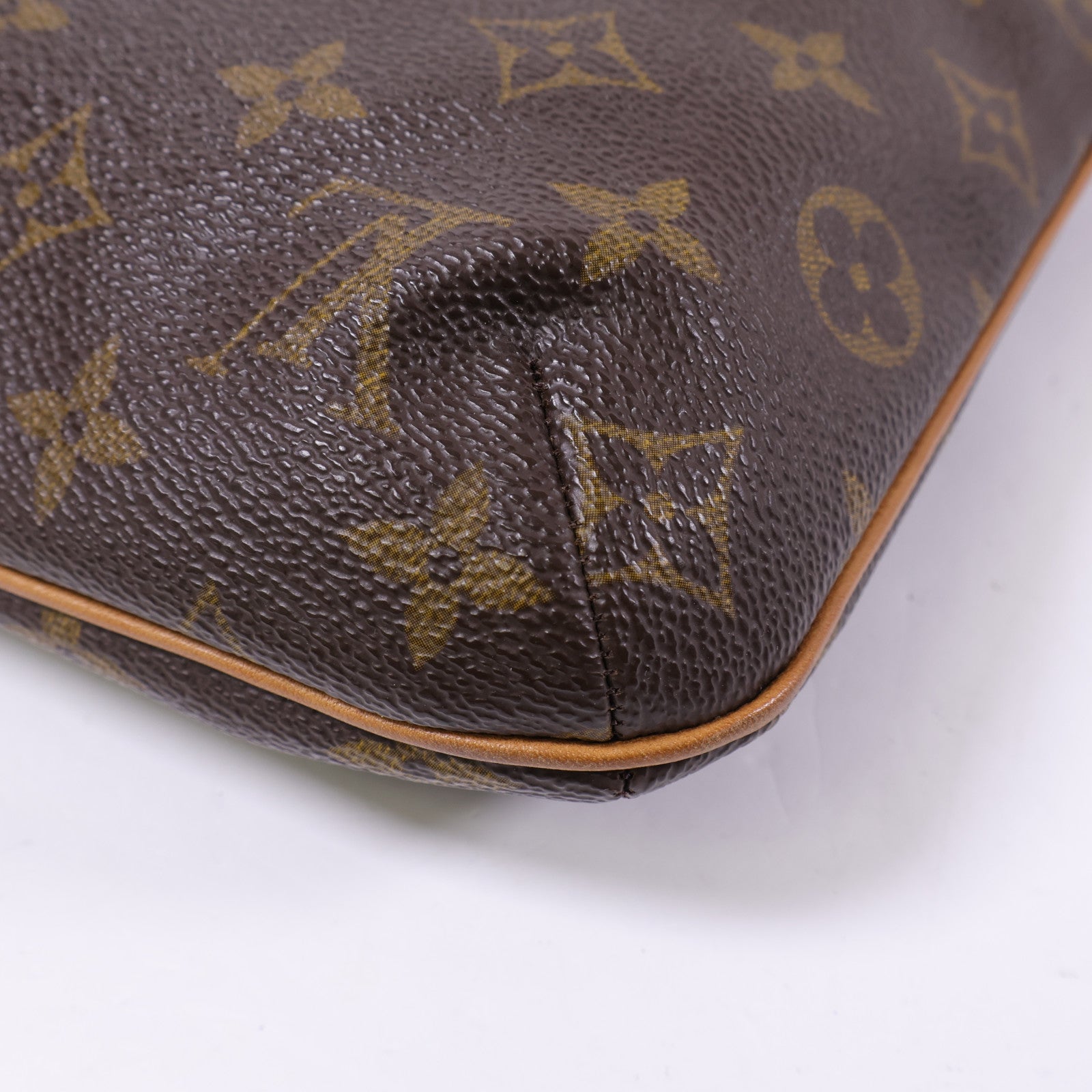 LOUIS VUITTON gram Musette Tango金扣肩背袋