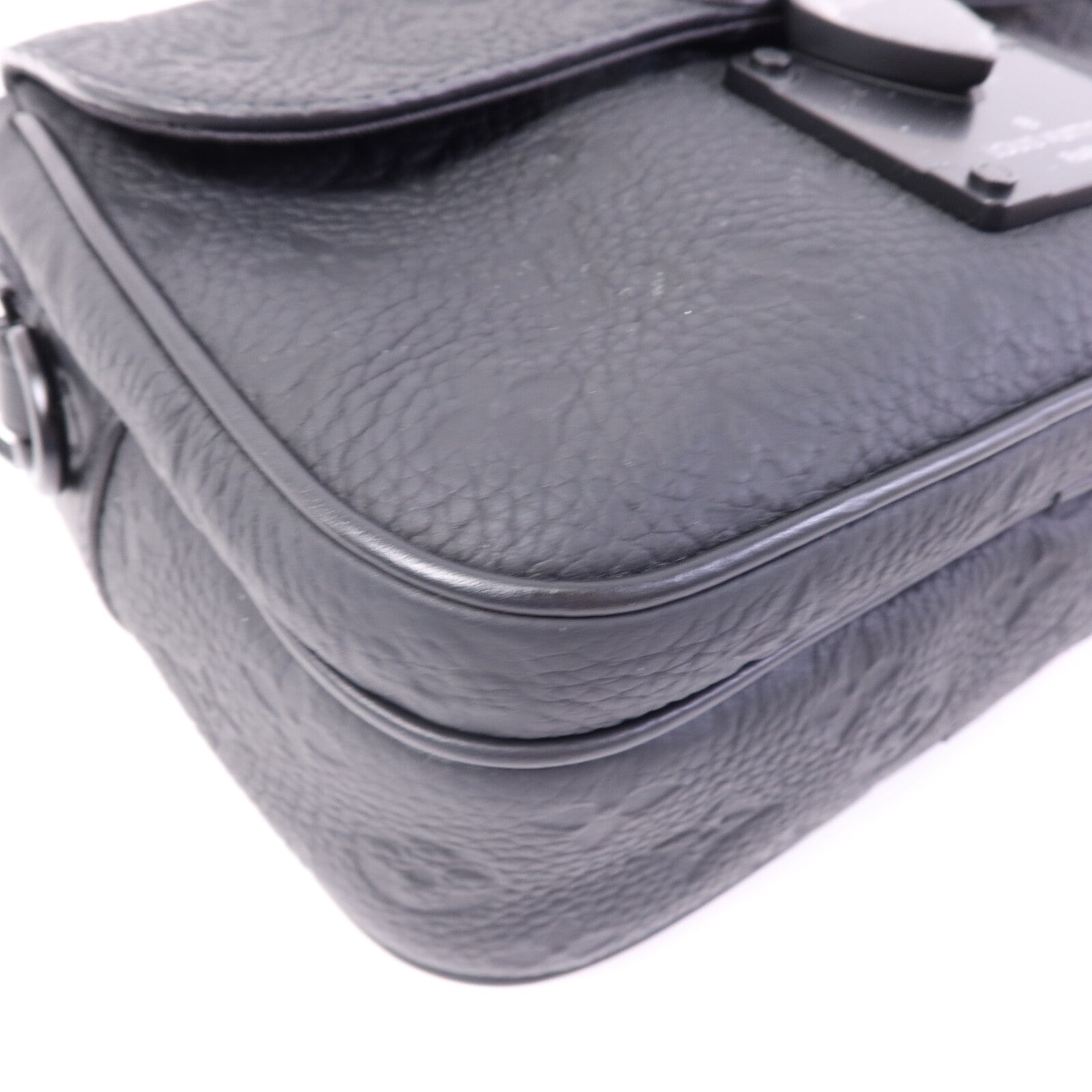 LOUIS VUITTON Monogram Taurillon S Lock肩背袋