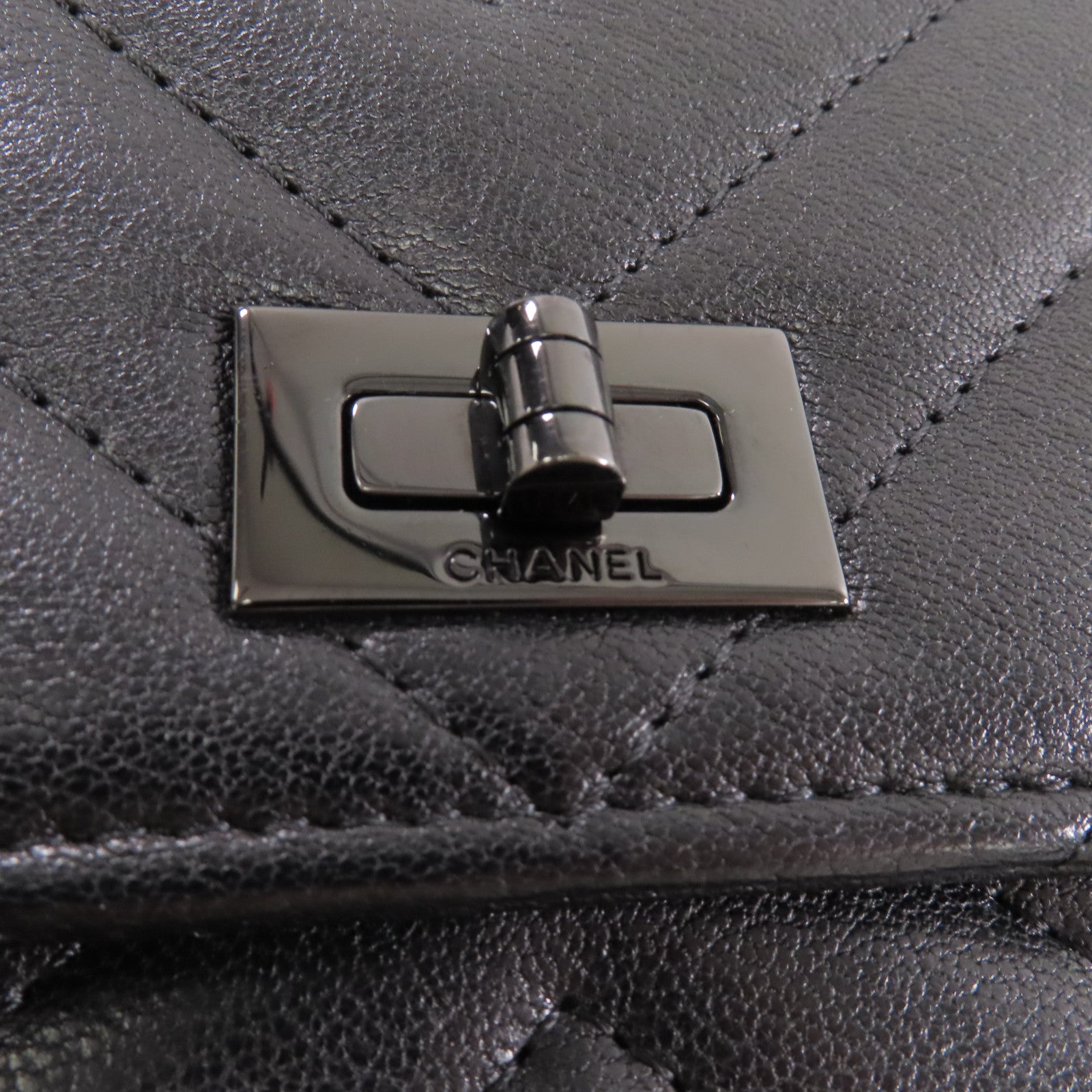 CHANEL 斜紋羊皮皮革2.55 Wallet On Chain鏈帶肩背袋黑色