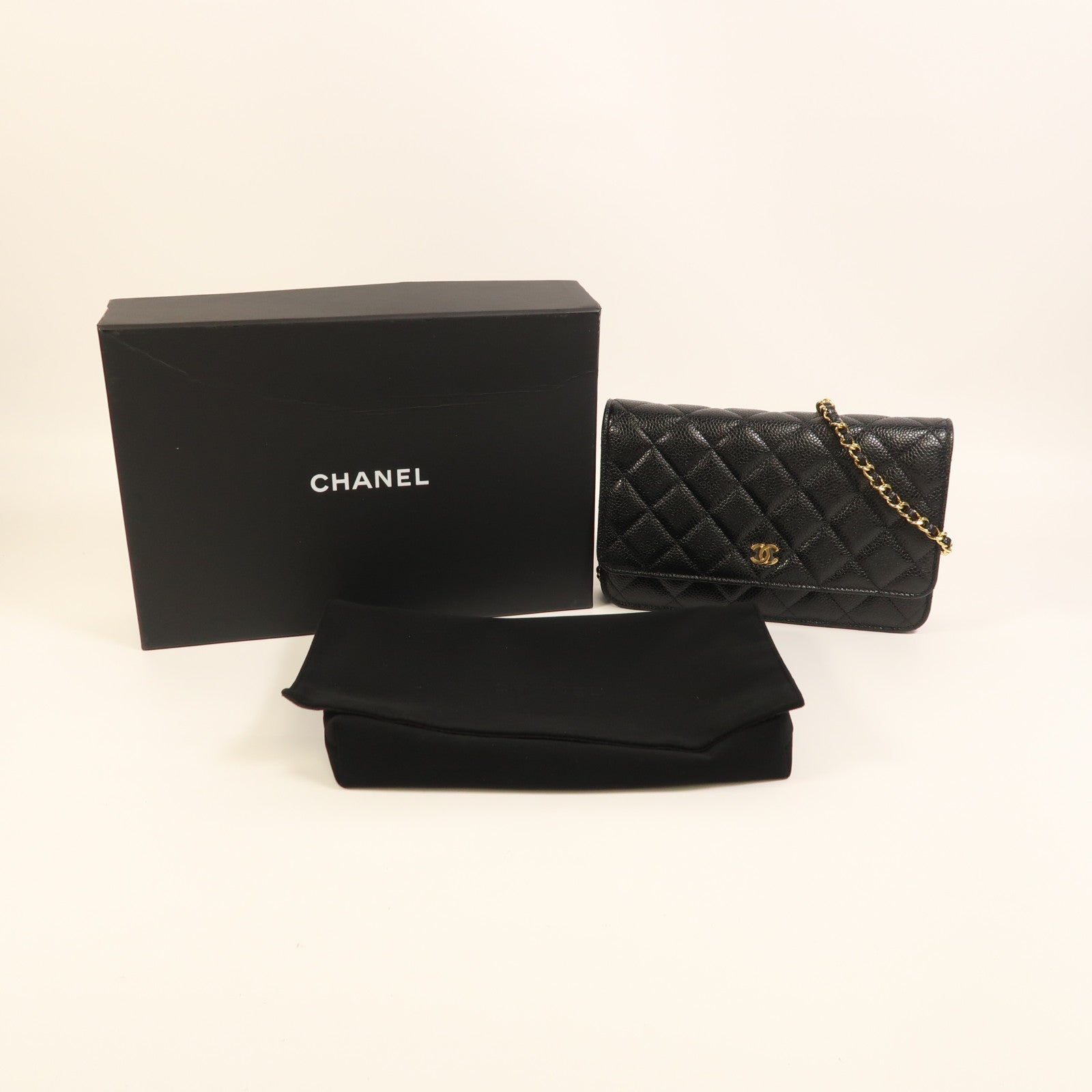 CHANEL 牛皮皮革WOC Wallet On Chain金扣鏈帶肩背袋