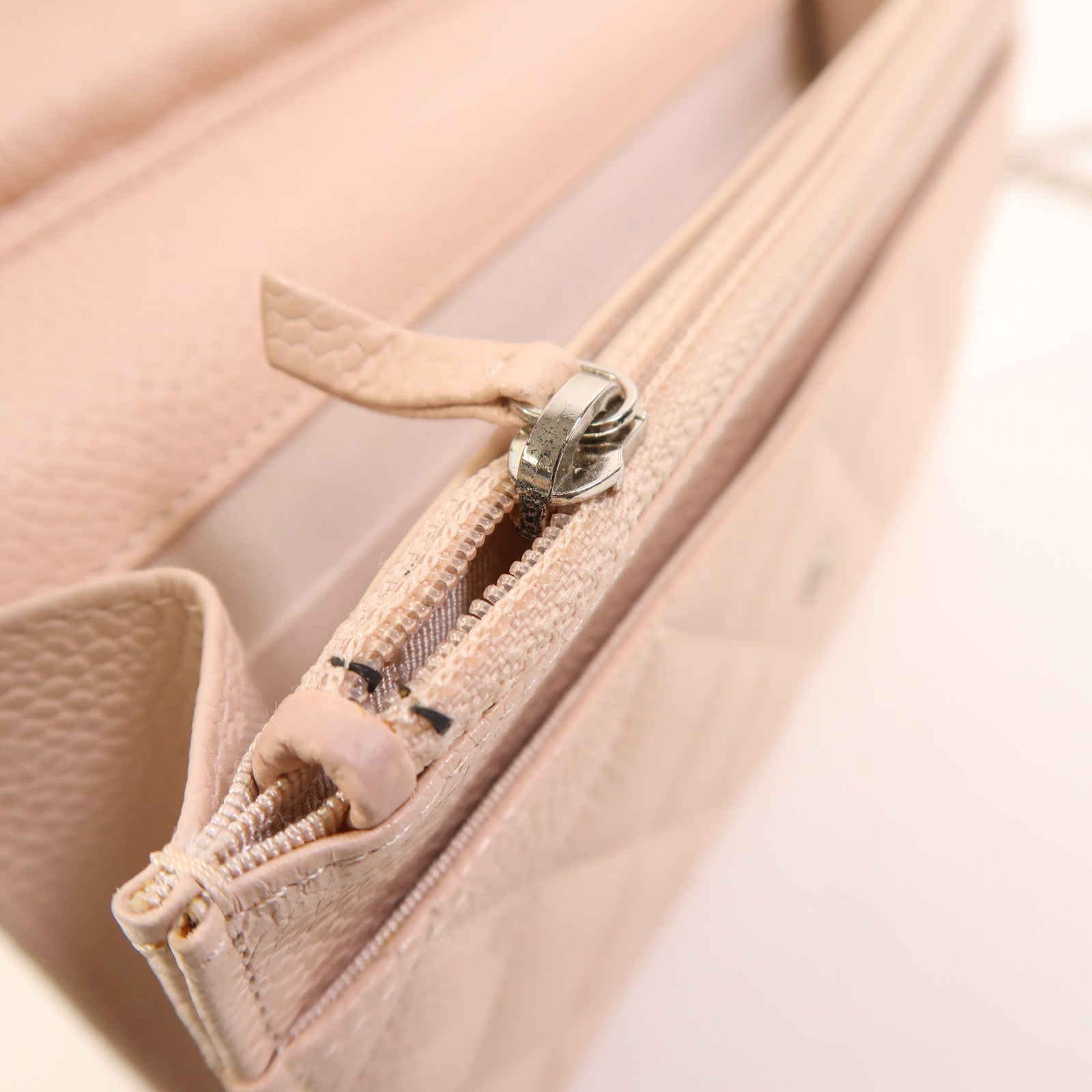 CHANEL 牛皮皮革WOC Wallet On Chain銀扣鏈帶肩背袋