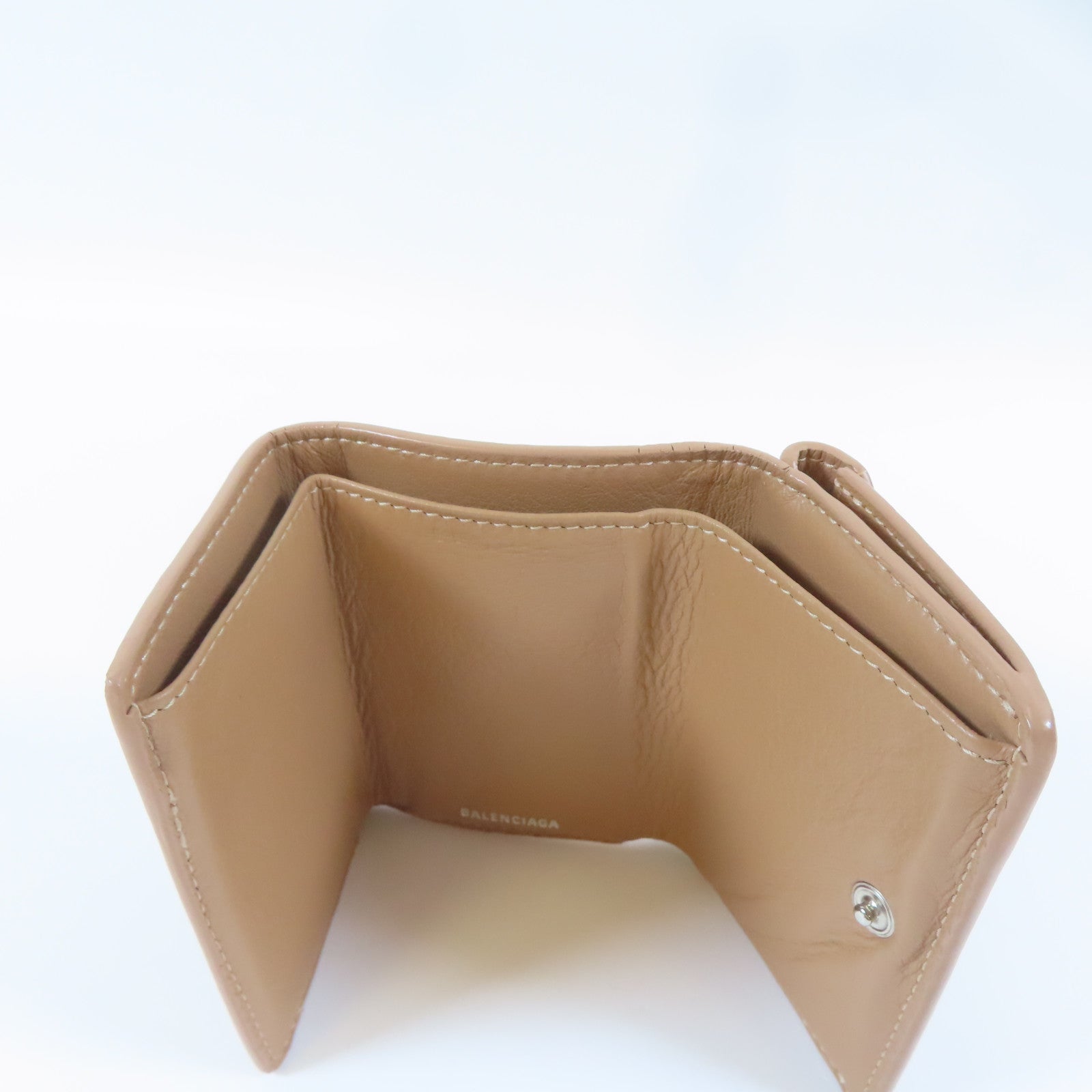 BALENCIAGA 羊皮皮革Trifold Wallet銀扣錢包杏色