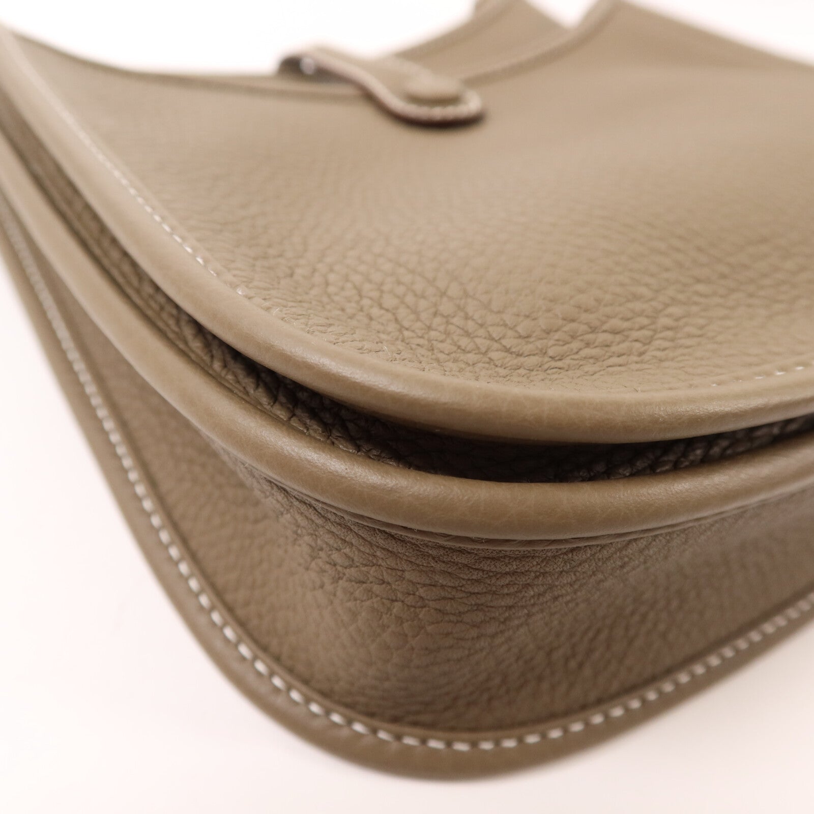HERMES Clemence皮革Evelyne 23肩背袋Etoupe