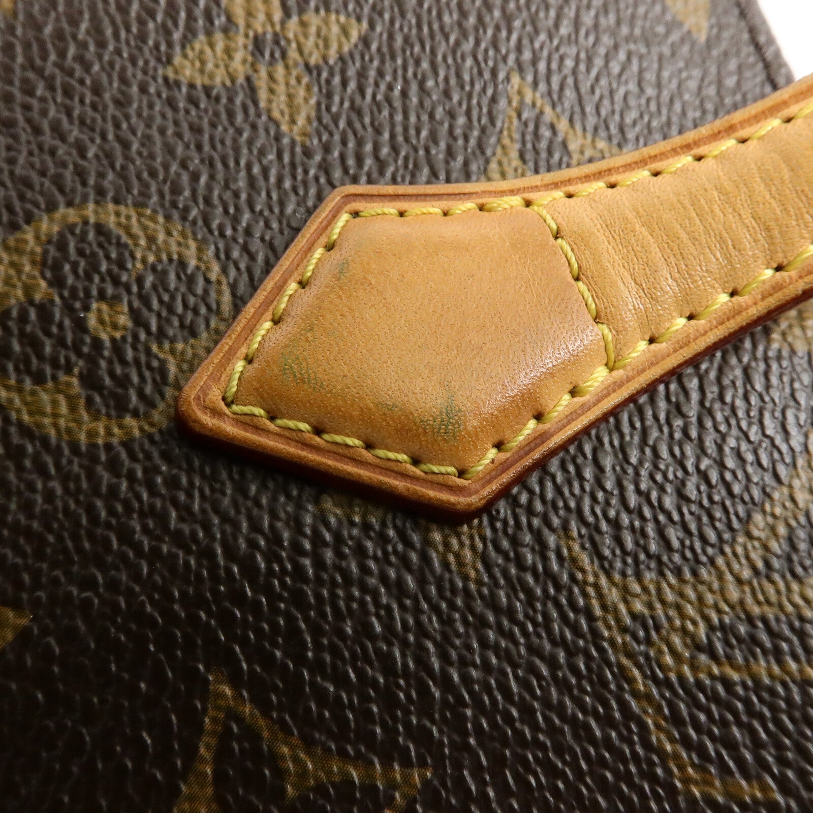 LOUIS VUITTON Monogram Wilshire MM肩背袋