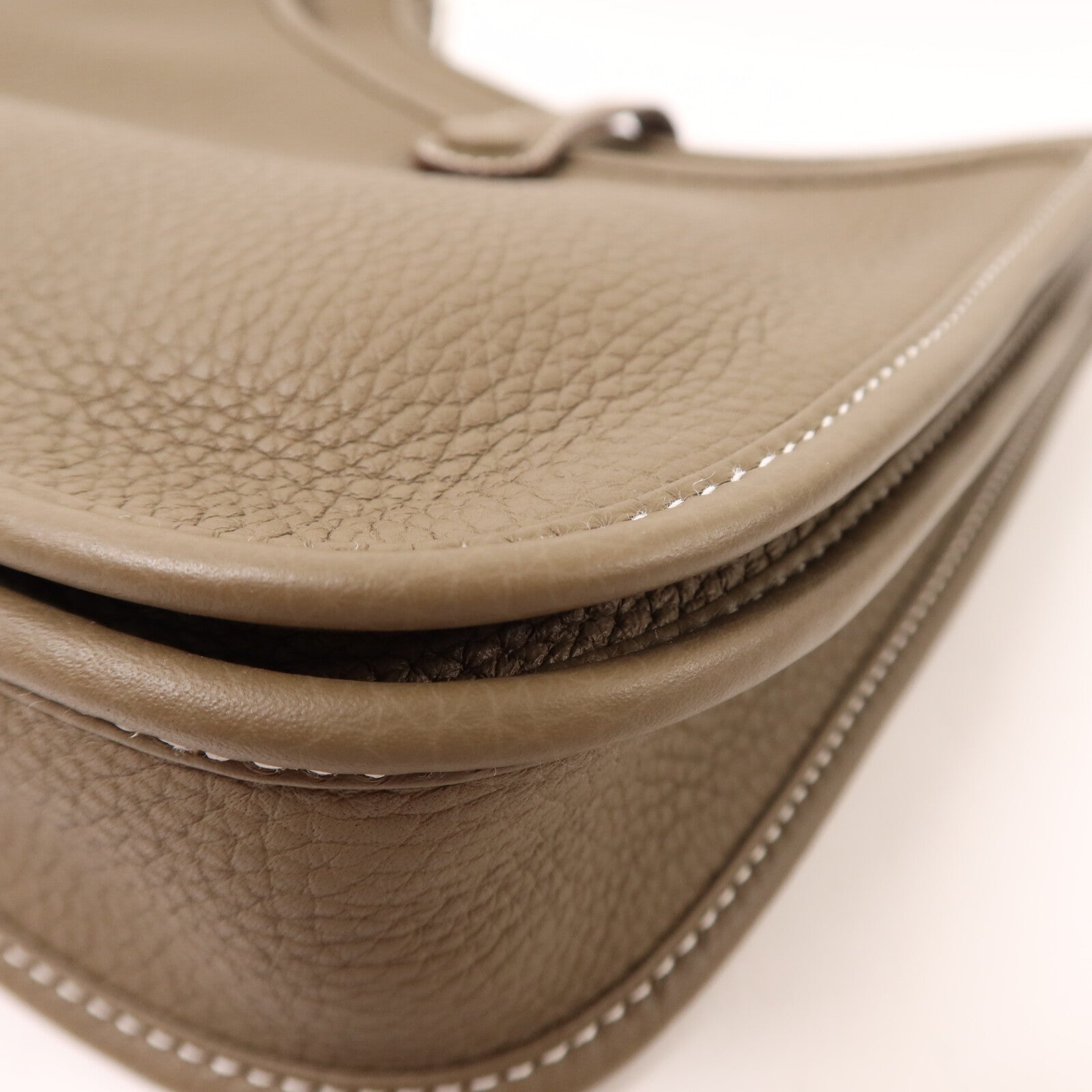 HERMES Clemence皮革Evelyne 23肩背袋Etoupe