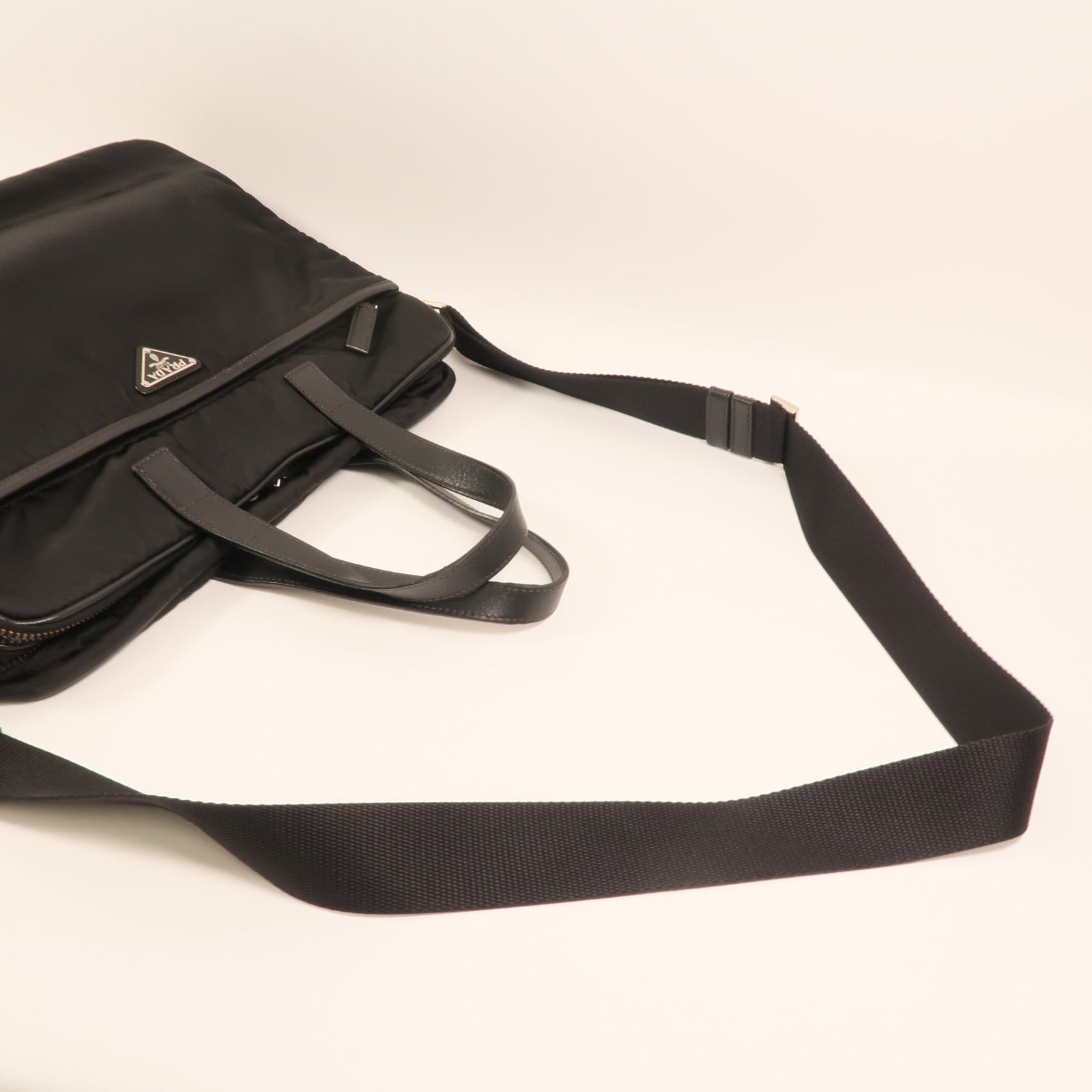 PRADA 尼龍Shoulder Bag銀扣手挽肩背兩用袋