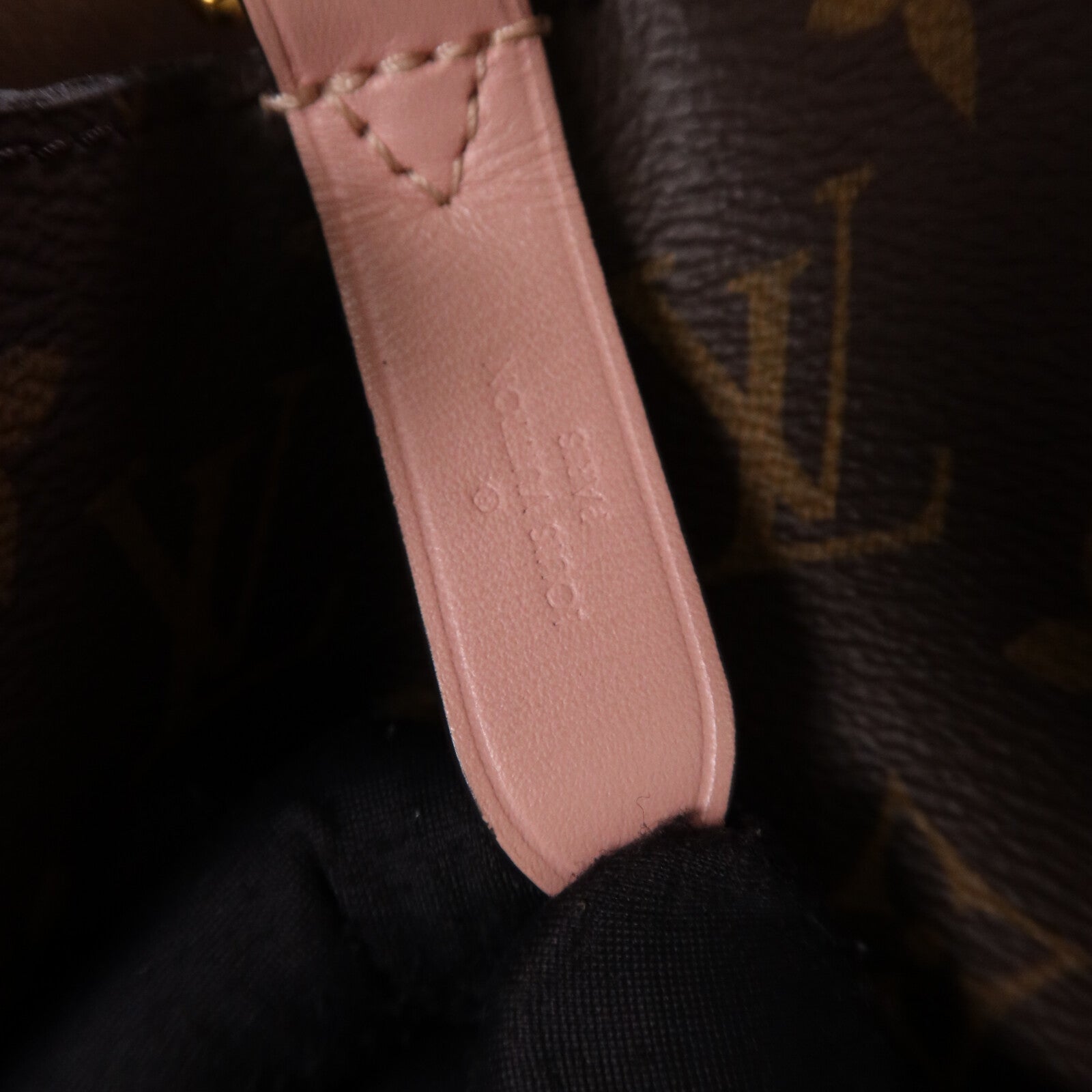 LOUIS VUITTON Monogram Neo Noe金扣肩背兩用袋