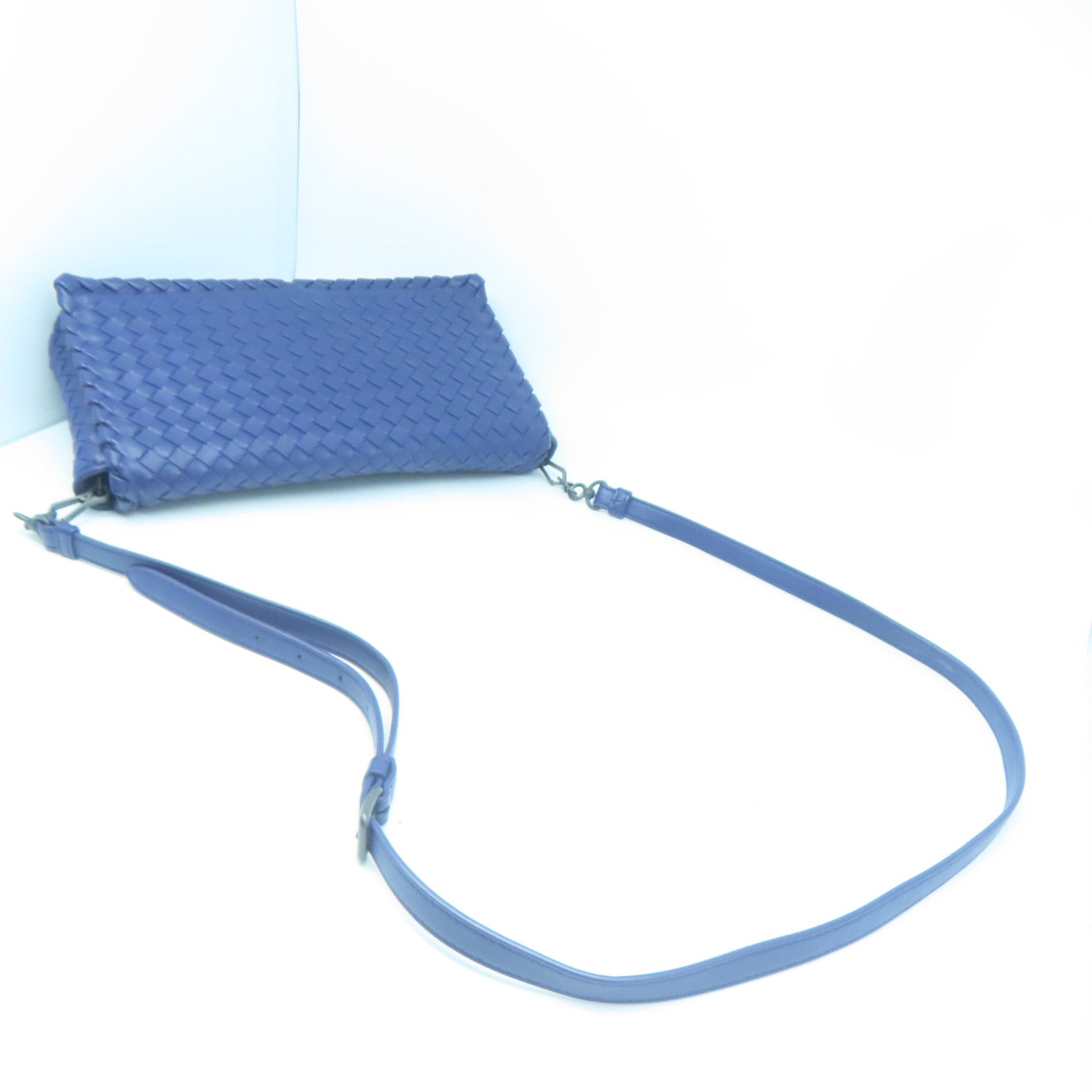 BOTTEGA VENETA 【清倉大減價】羊皮皮革Shoulder Bag黑扣肩背袋藍色