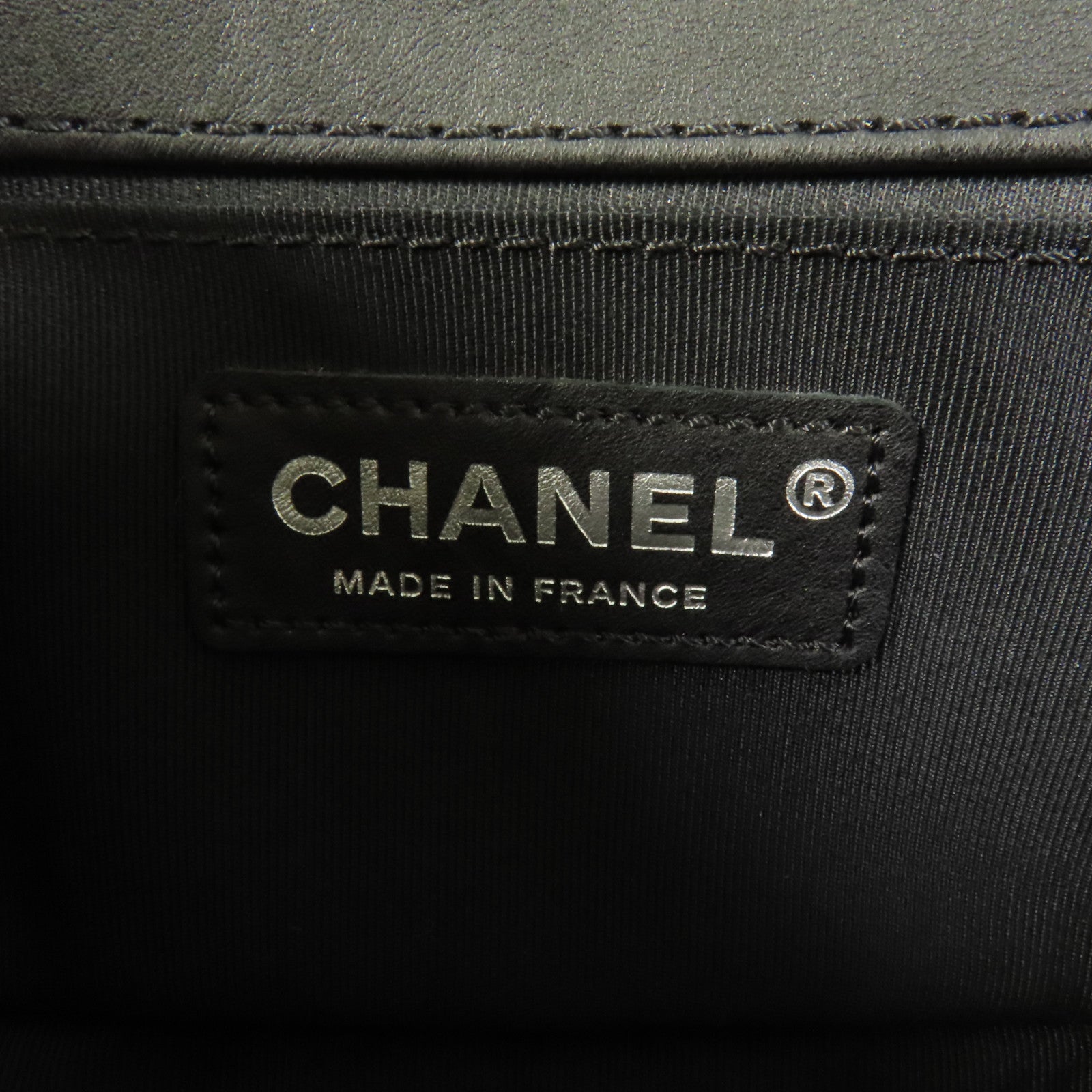 CHANEL 牛皮皮革Boy 20鏈帶肩背袋