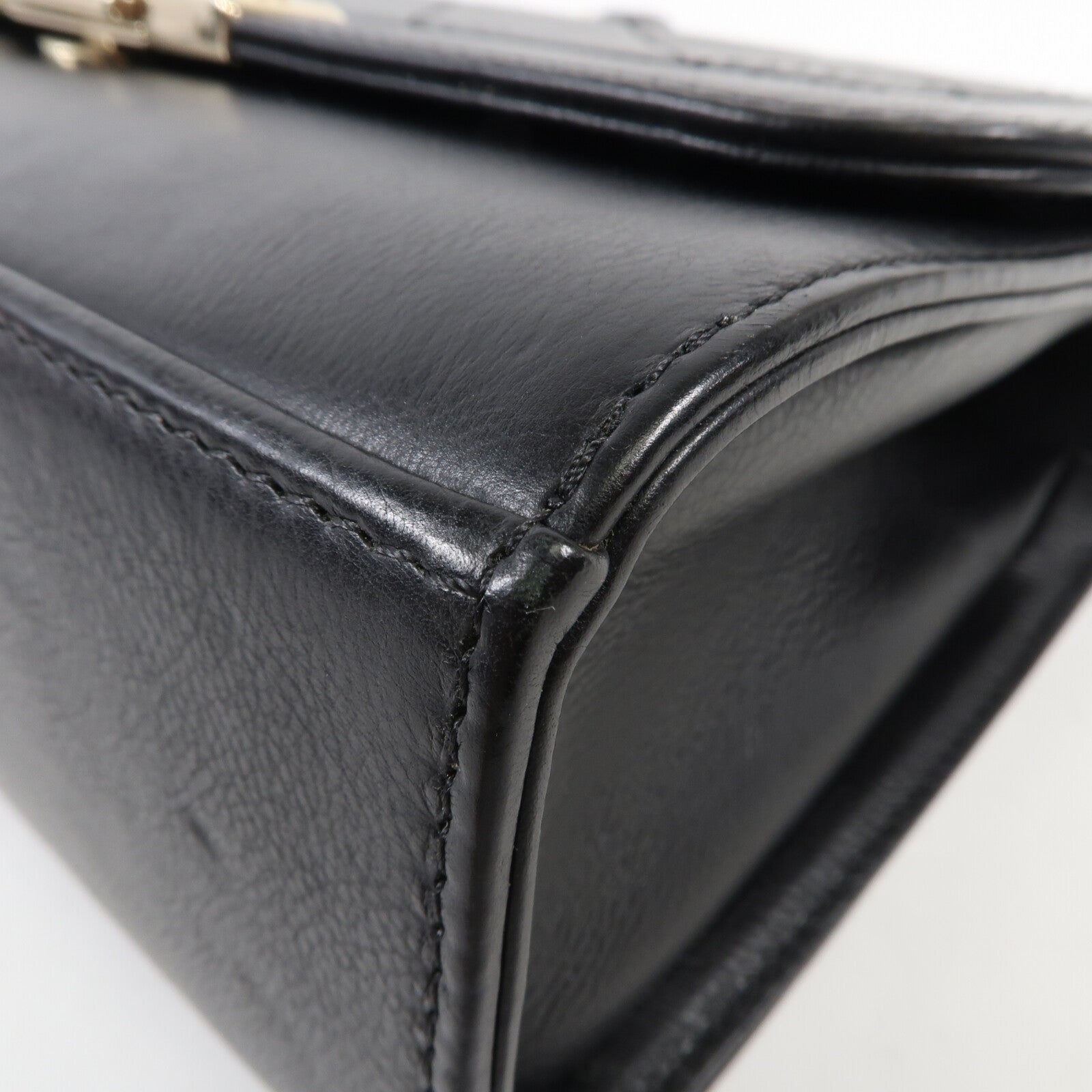 CHANEL 牛皮皮革Chain Shoulder金扣鏈帶手挽肩背兩用袋