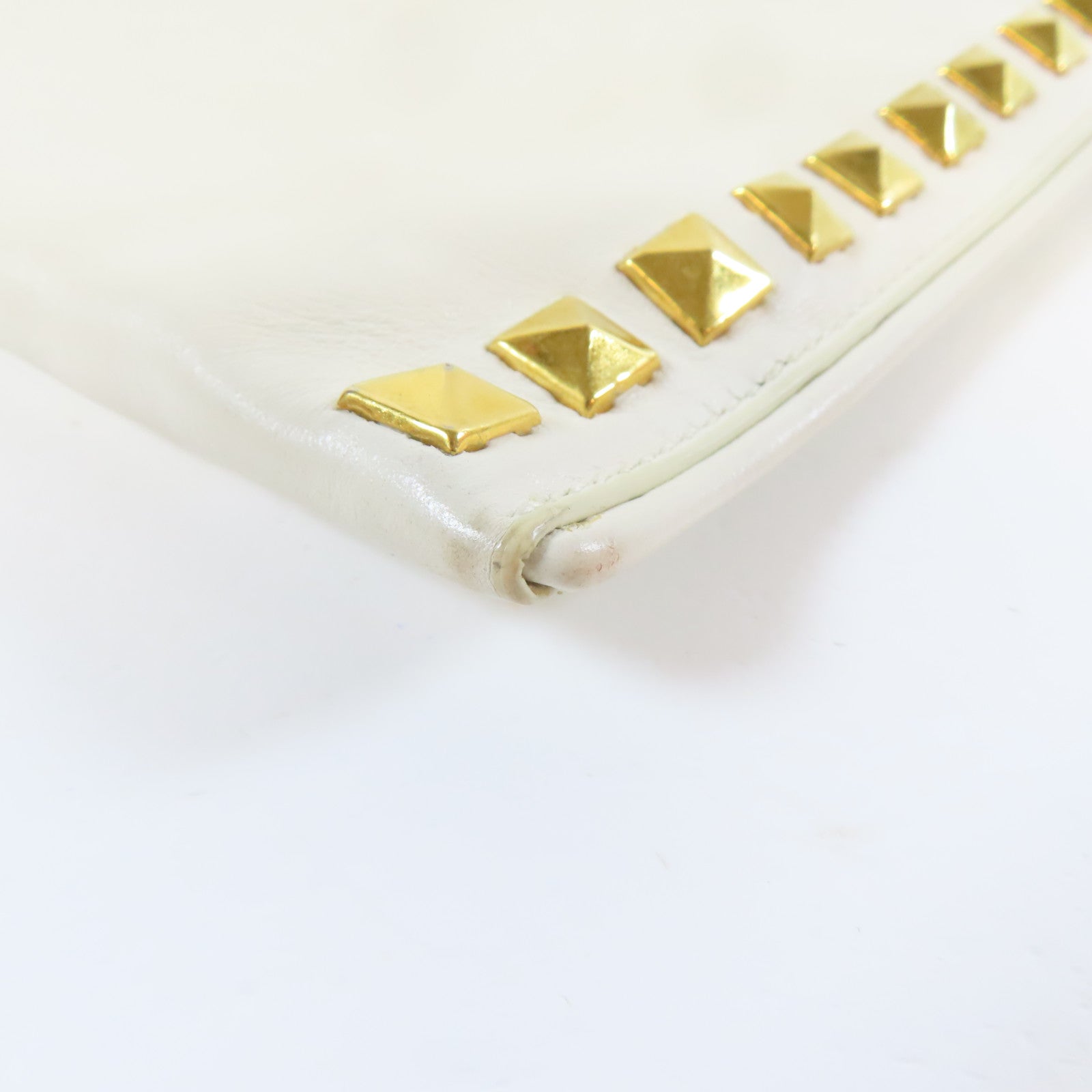 Miu Miu 【激減優惠】牛皮皮革Clutch Pouch With Handle金扣手拿包白色