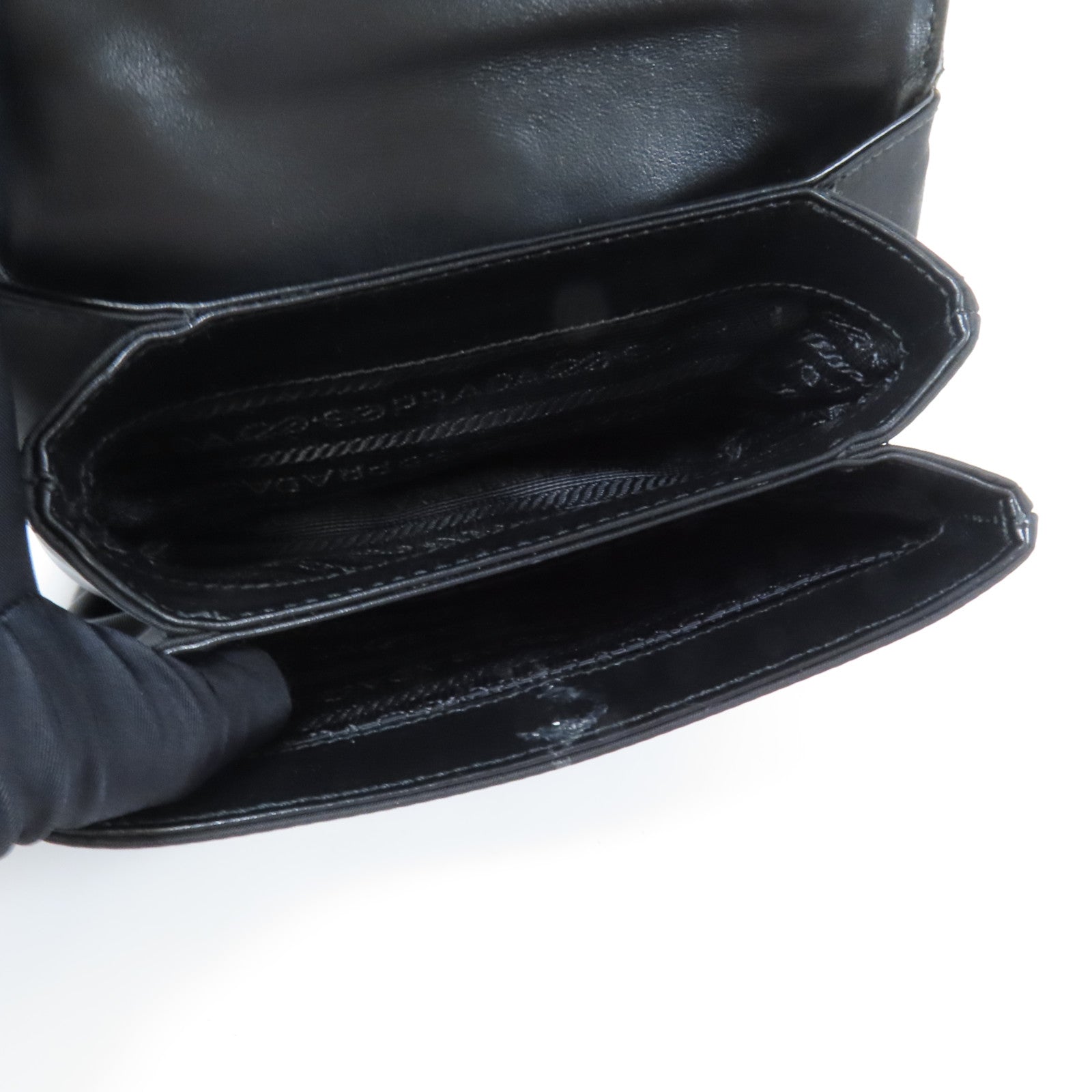 PRADA 尼龍/Saffiano皮革Shoulder Bag銀扣肩背袋