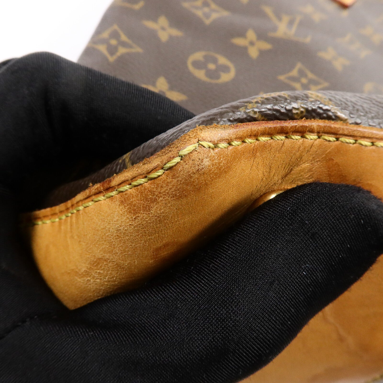 LOUIS VUITTON Monogram Wilshire MM肩背袋