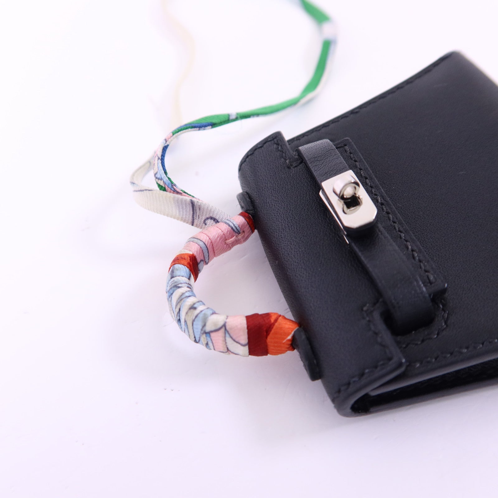 HERMES Tadelakt皮革Kelly Bag Charm 銀扣掛飾Noir
