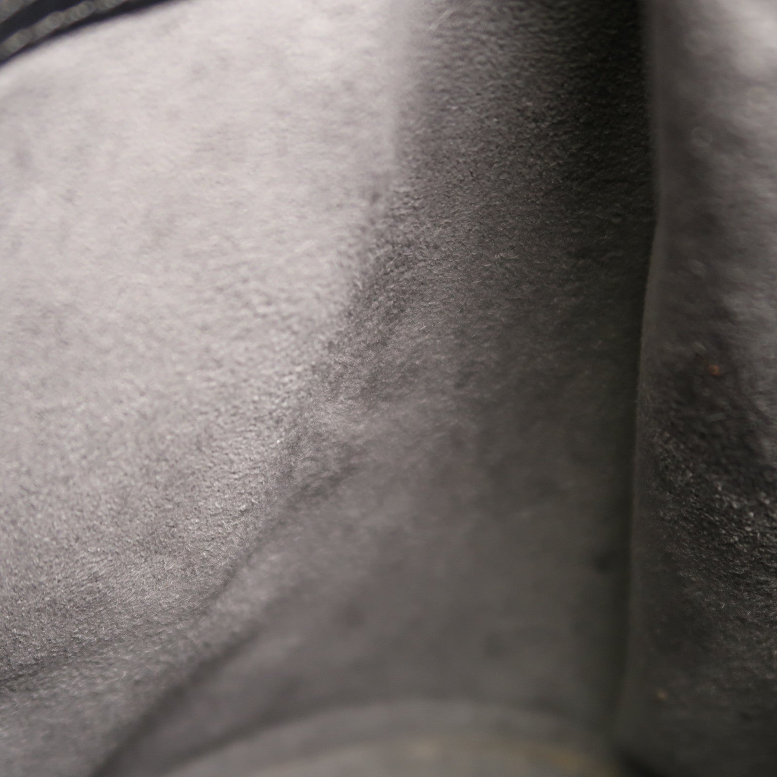 LOUIS VUITTON Epi Cluny金扣肩背袋