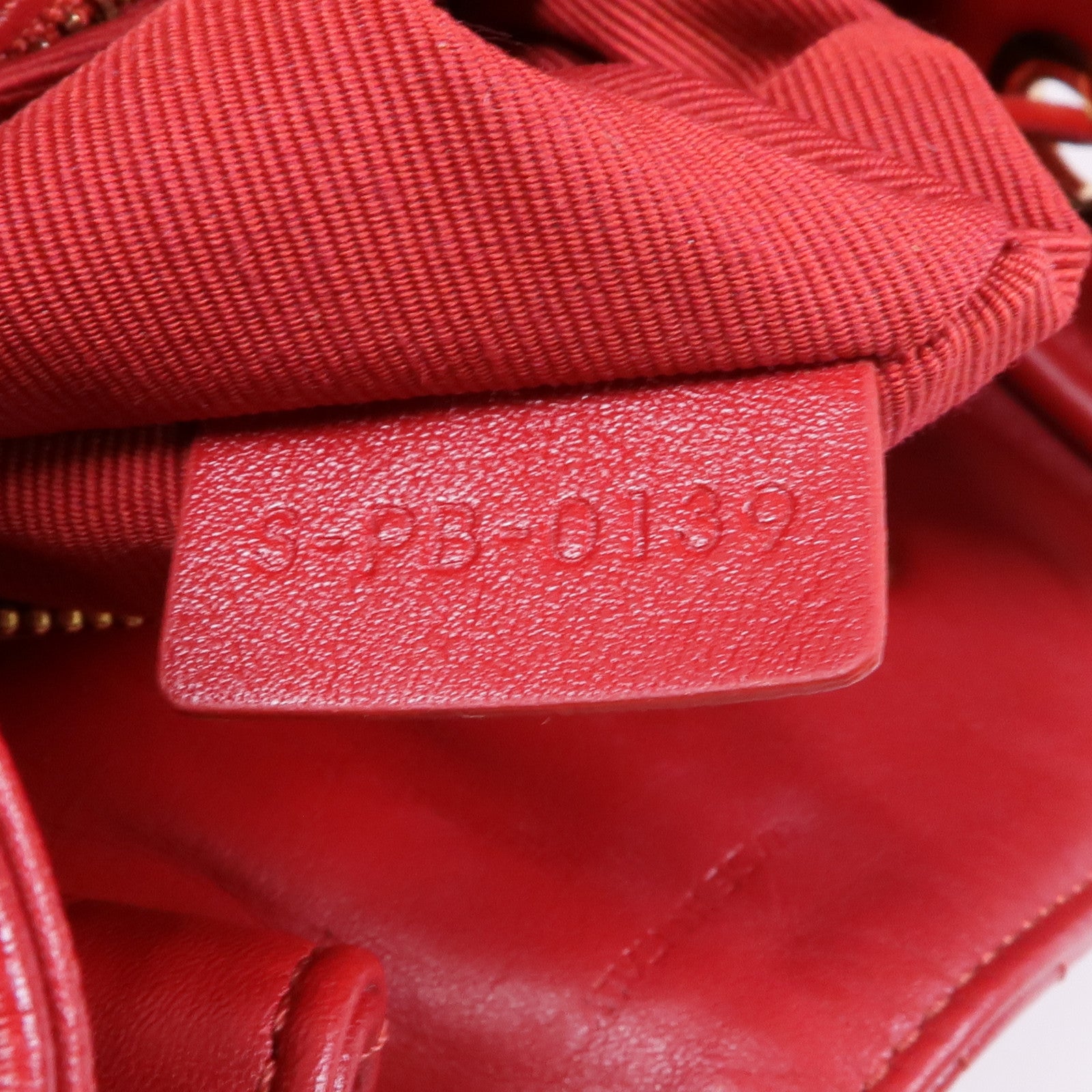 CELINE 【激減優惠】牛皮皮革C Charm Bucket Bag金扣背包