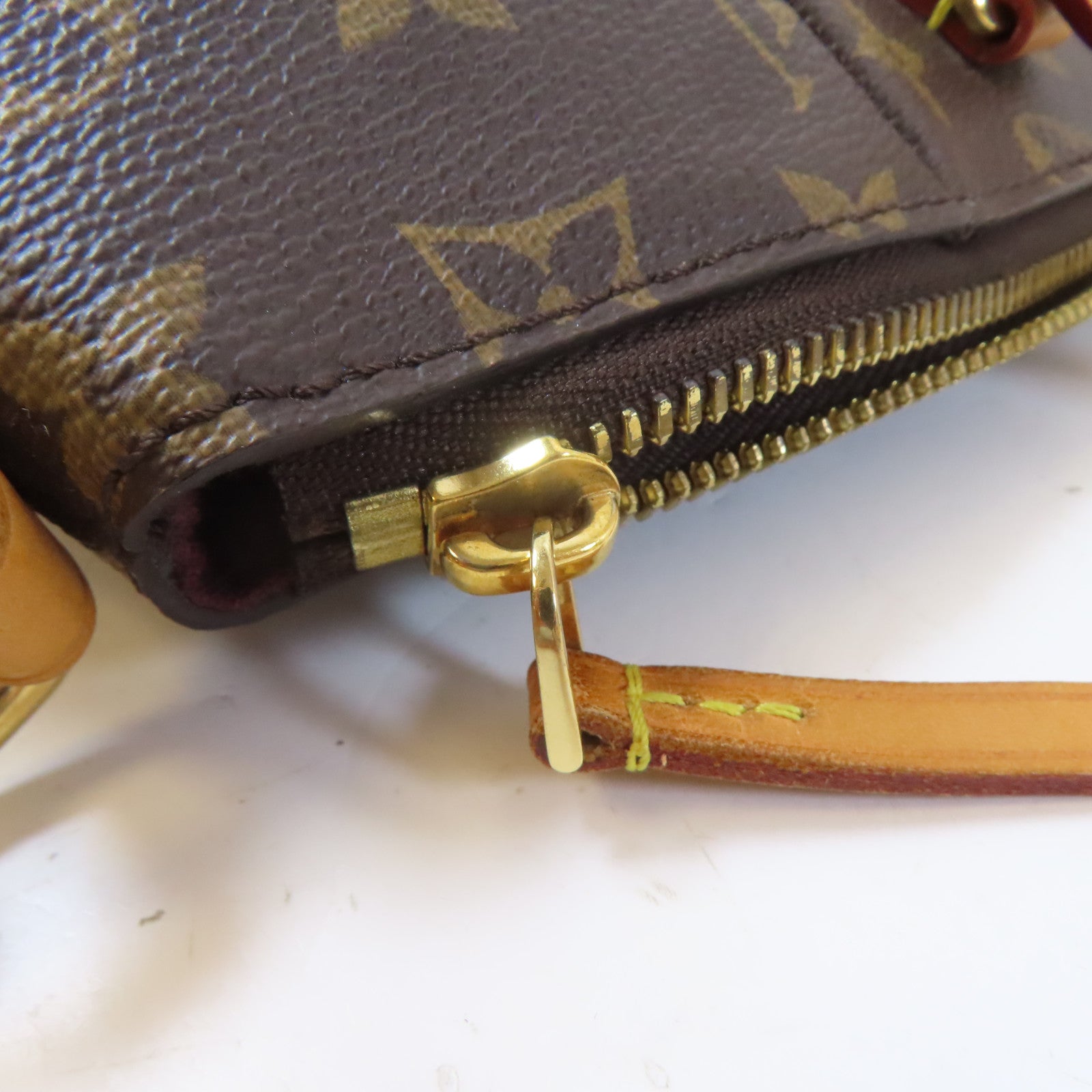 LOUIS VUITTON Monogram Turenne MM金扣肩背袋啡色