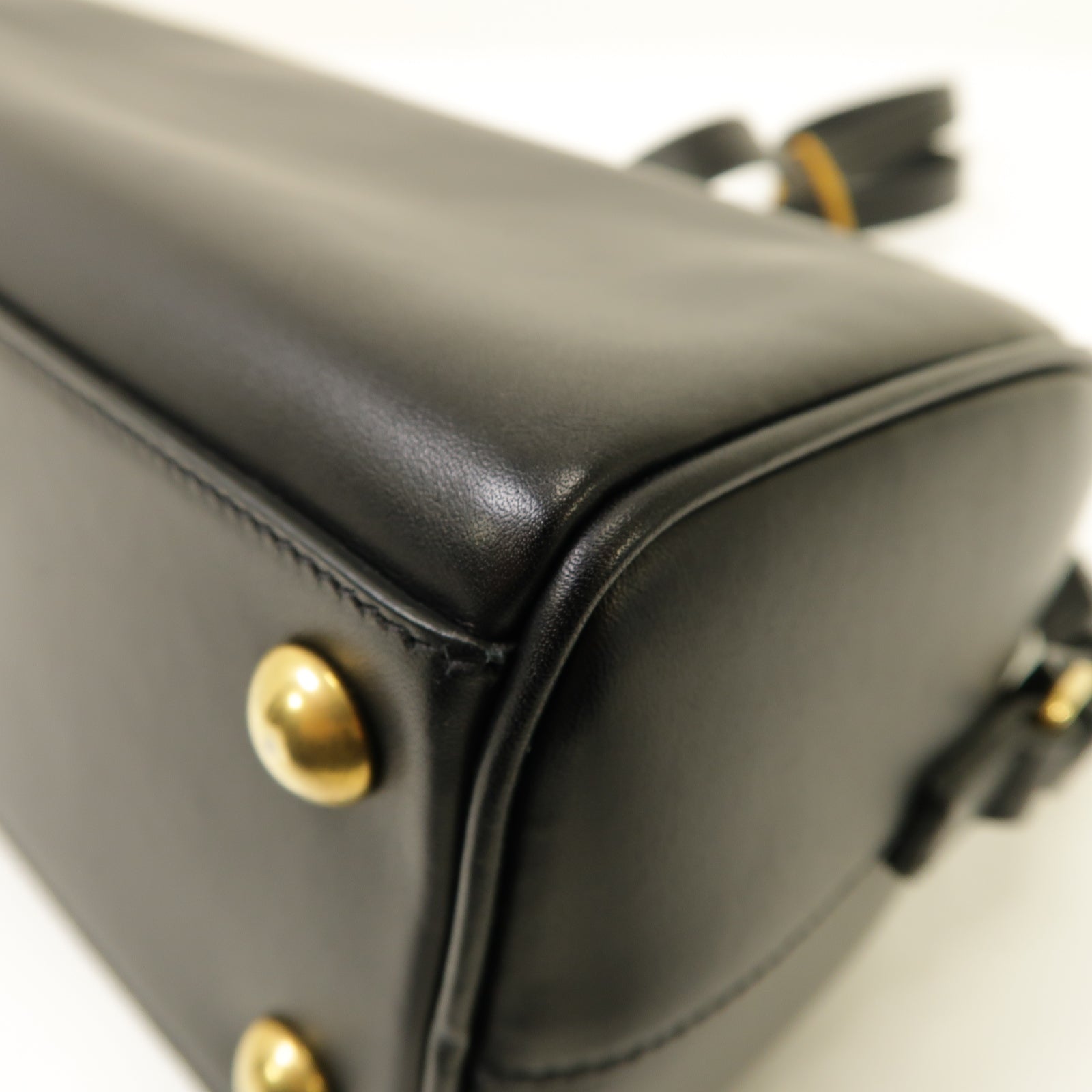 YVES SAINT LAURENT 牛皮皮革 2 Way Bag 金扣手挽肩背兩用袋黑色