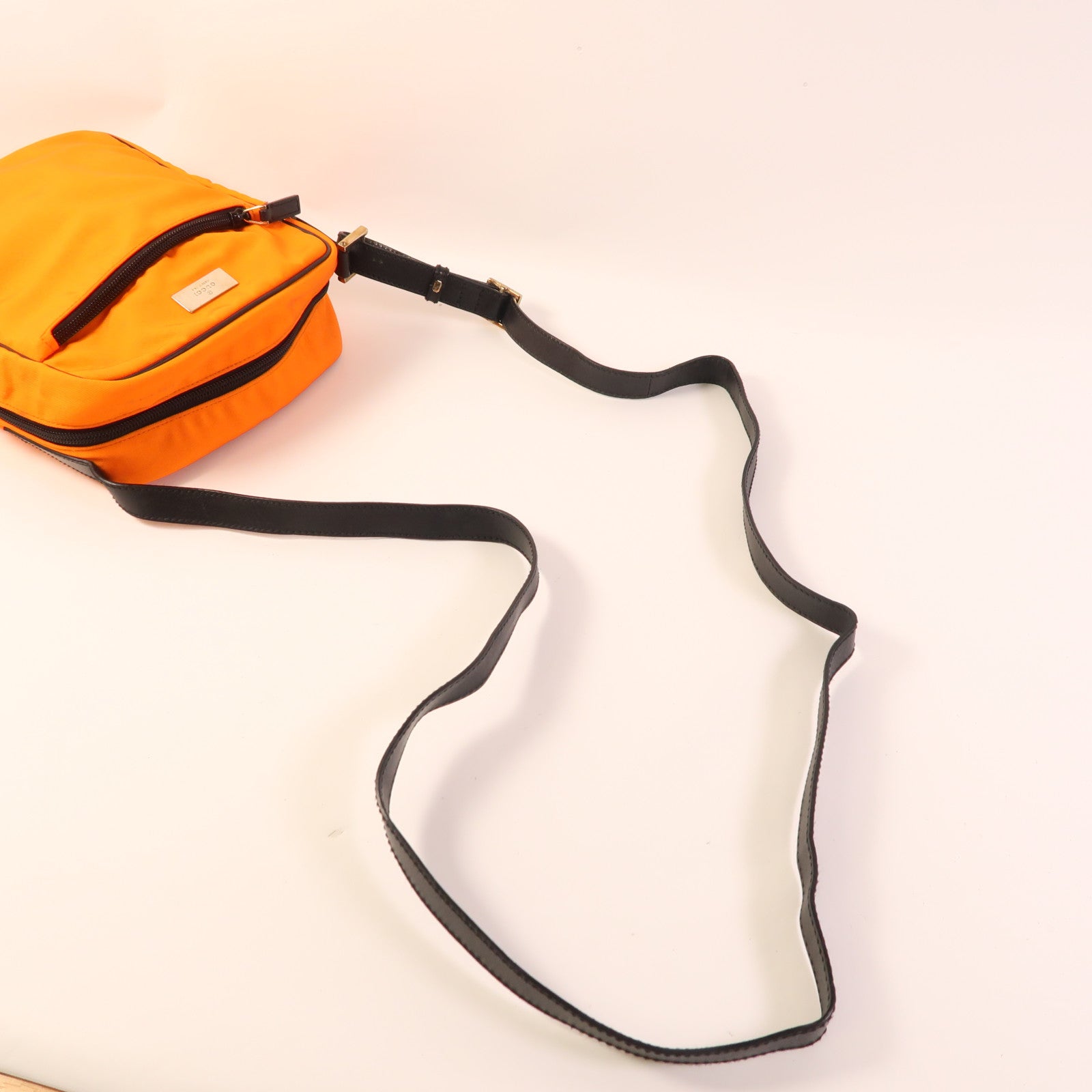 GUCCI 【萬聖節商品】尼龍Nylon Flight Messenger Bag銀扣手挽袋