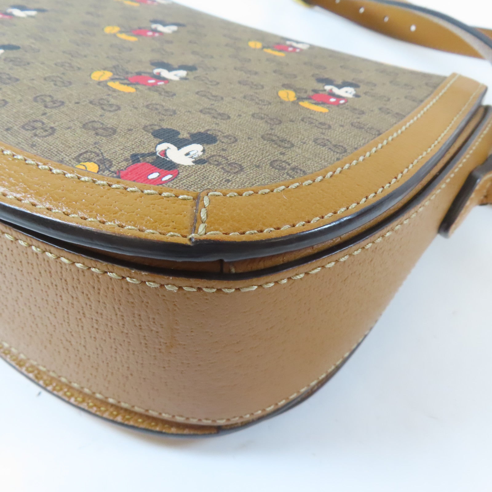 GUCCI 塗層帆布Disney Collabo GG Supreme金扣肩背袋啡色
