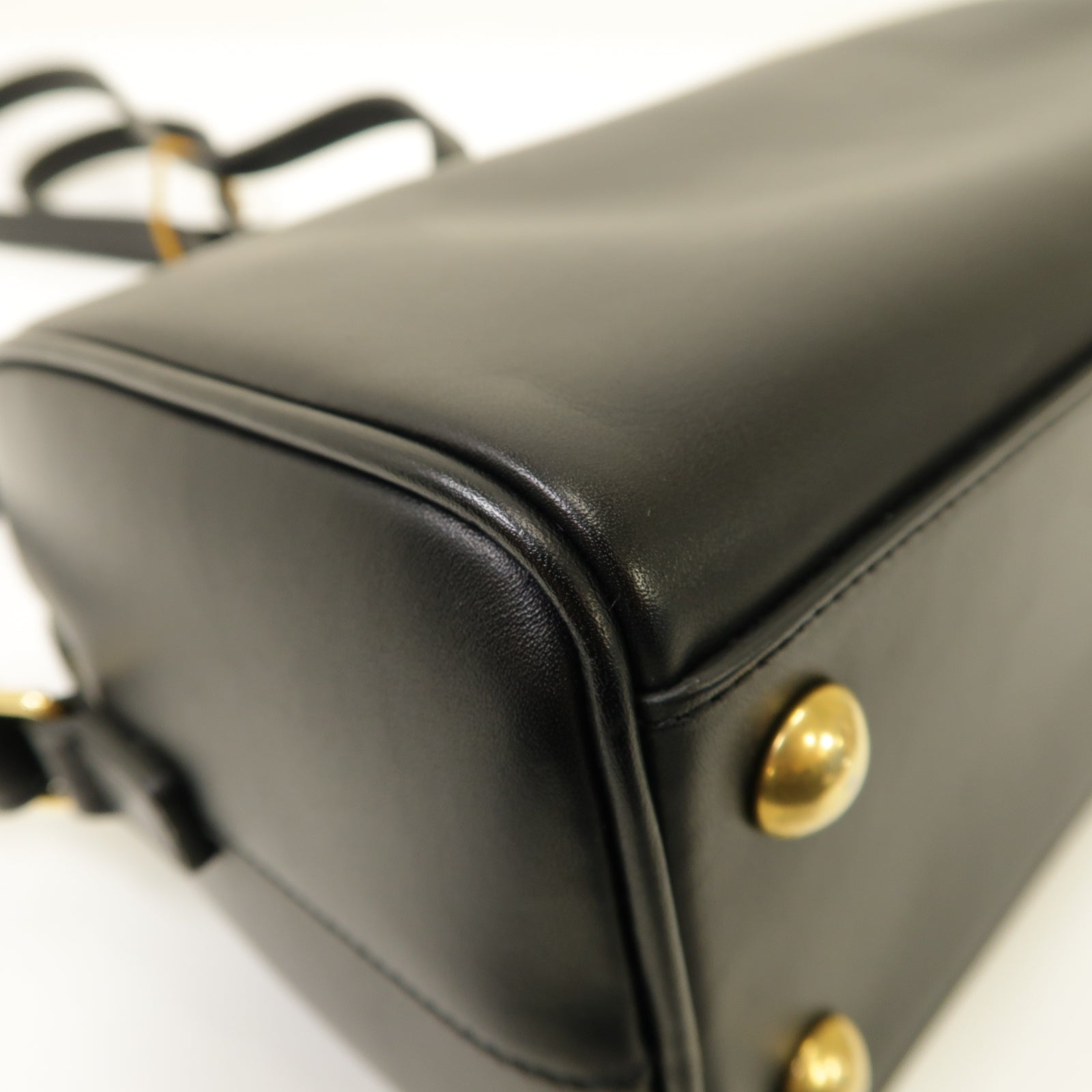 YVES SAINT LAURENT 牛皮皮革 2 Way Bag 金扣手挽肩背兩用袋黑色