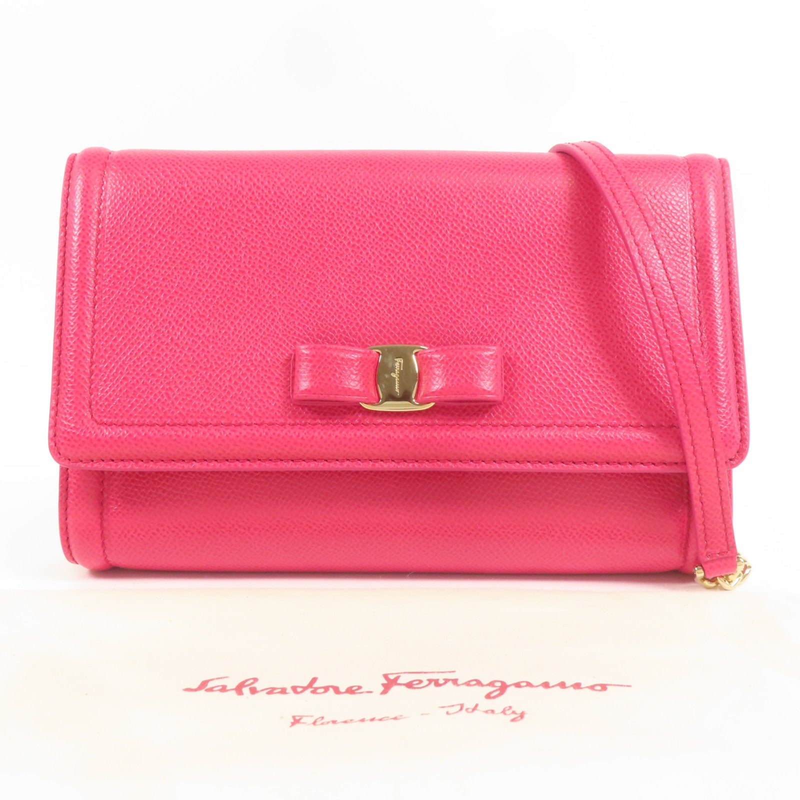 Salvatore Ferragamo 牛皮皮革Shoulder Bag金扣鏈帶肩背袋