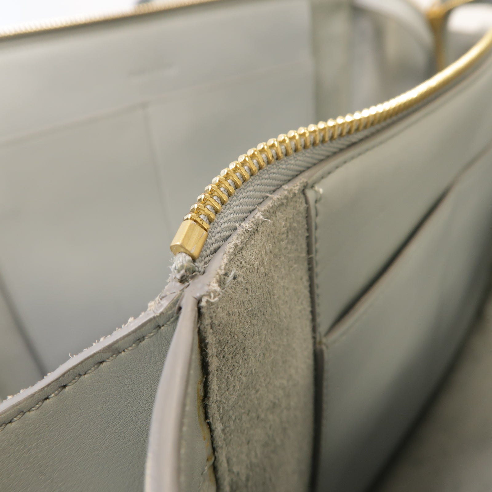 CELINE 牛皮皮革Tri Fold Bag金扣手挽袋淺藍色