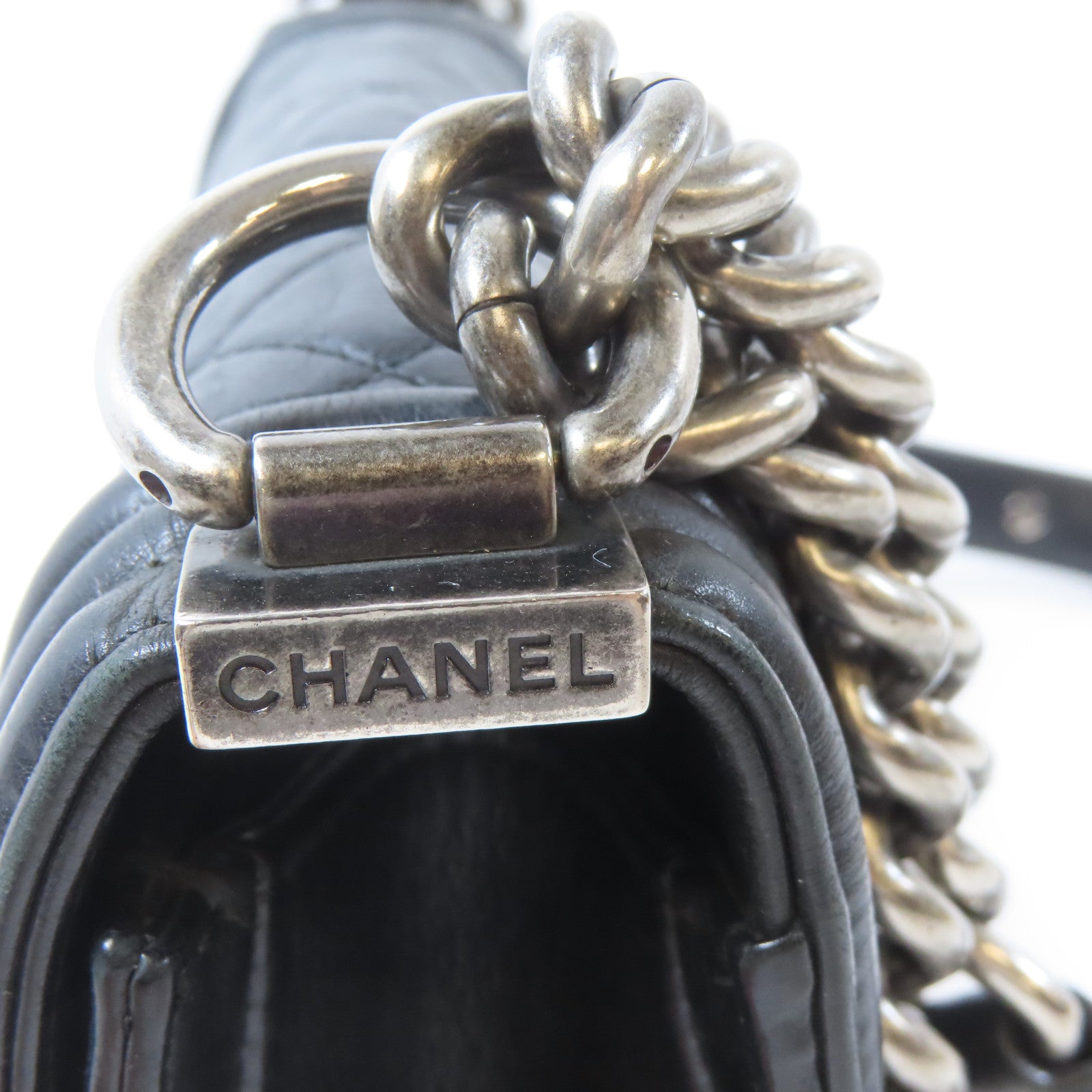 CHANEL 菱格牛皮皮革Boy 20cm黑扣鏈帶肩背袋黑色