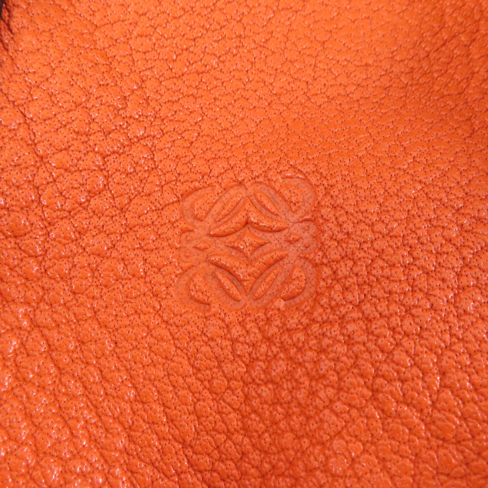 LOEWE 牛皮皮革Shoulder Bag金扣肩背袋