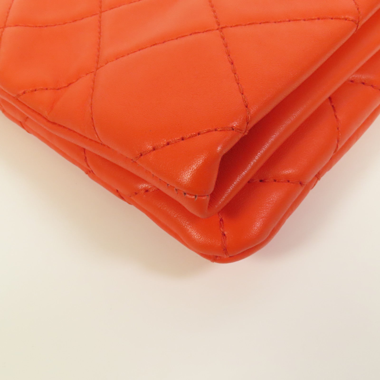 CHANEL 羊皮皮革Clutch金扣手拿包