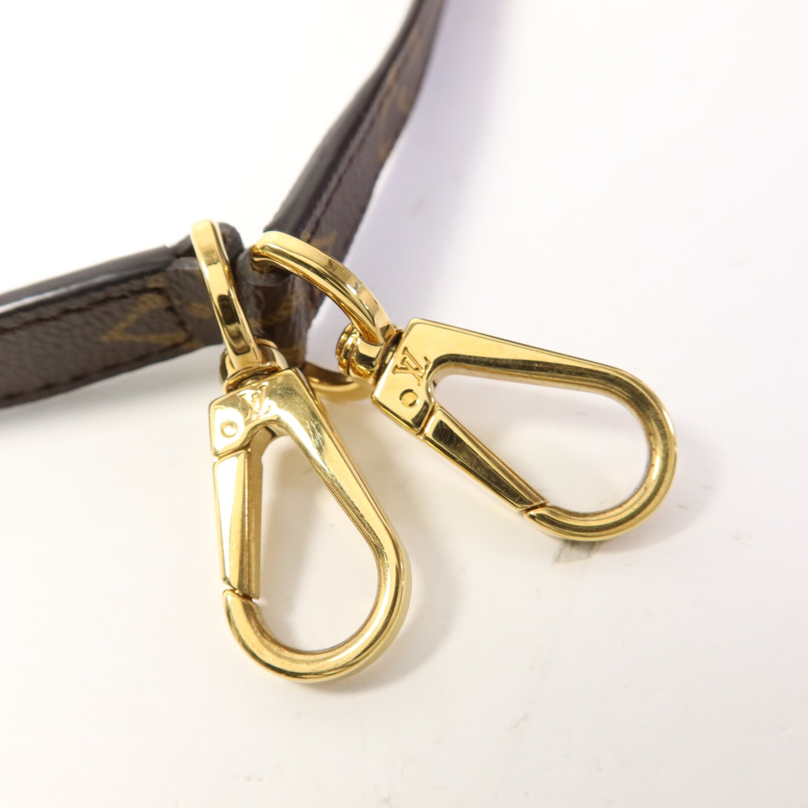 LOUIS VUITTON Monogram Montaigne BB金扣手挽肩背兩用袋棕色