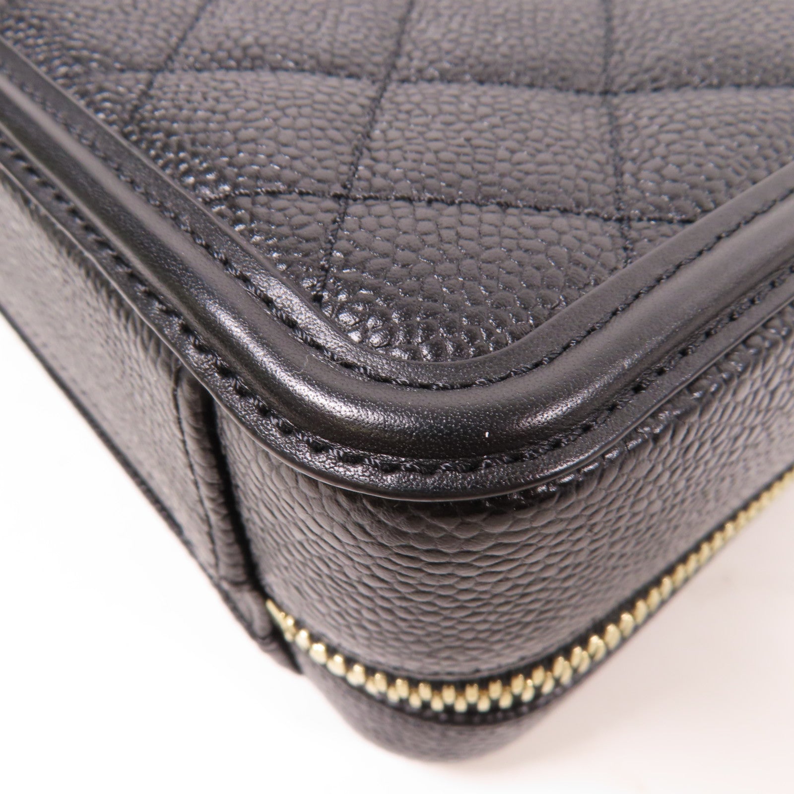 CHANEL 菱格Caviar皮革Vanity Case金扣鏈帶手挽肩背兩用袋黑色