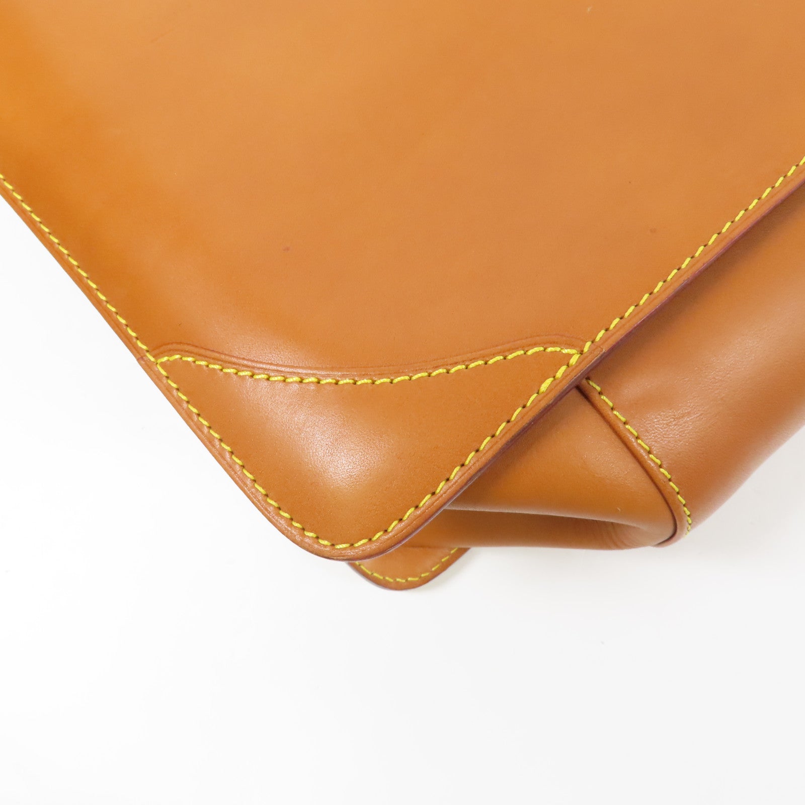 LOUIS VUITTON 皮革Negeb PM金扣手挽袋