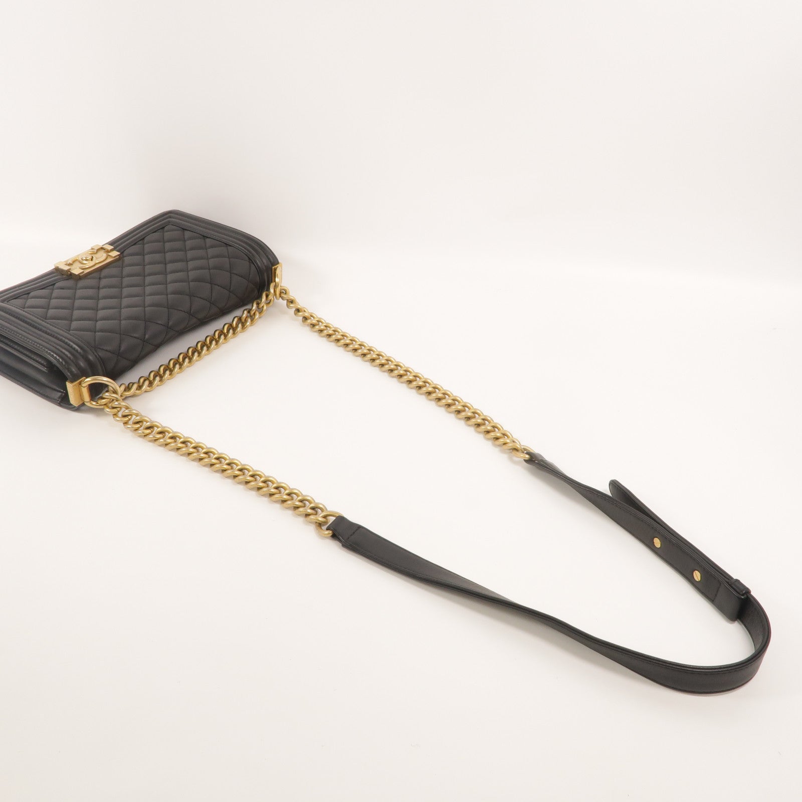 CHANEL 羊皮皮革Boy 25鏈帶肩背袋