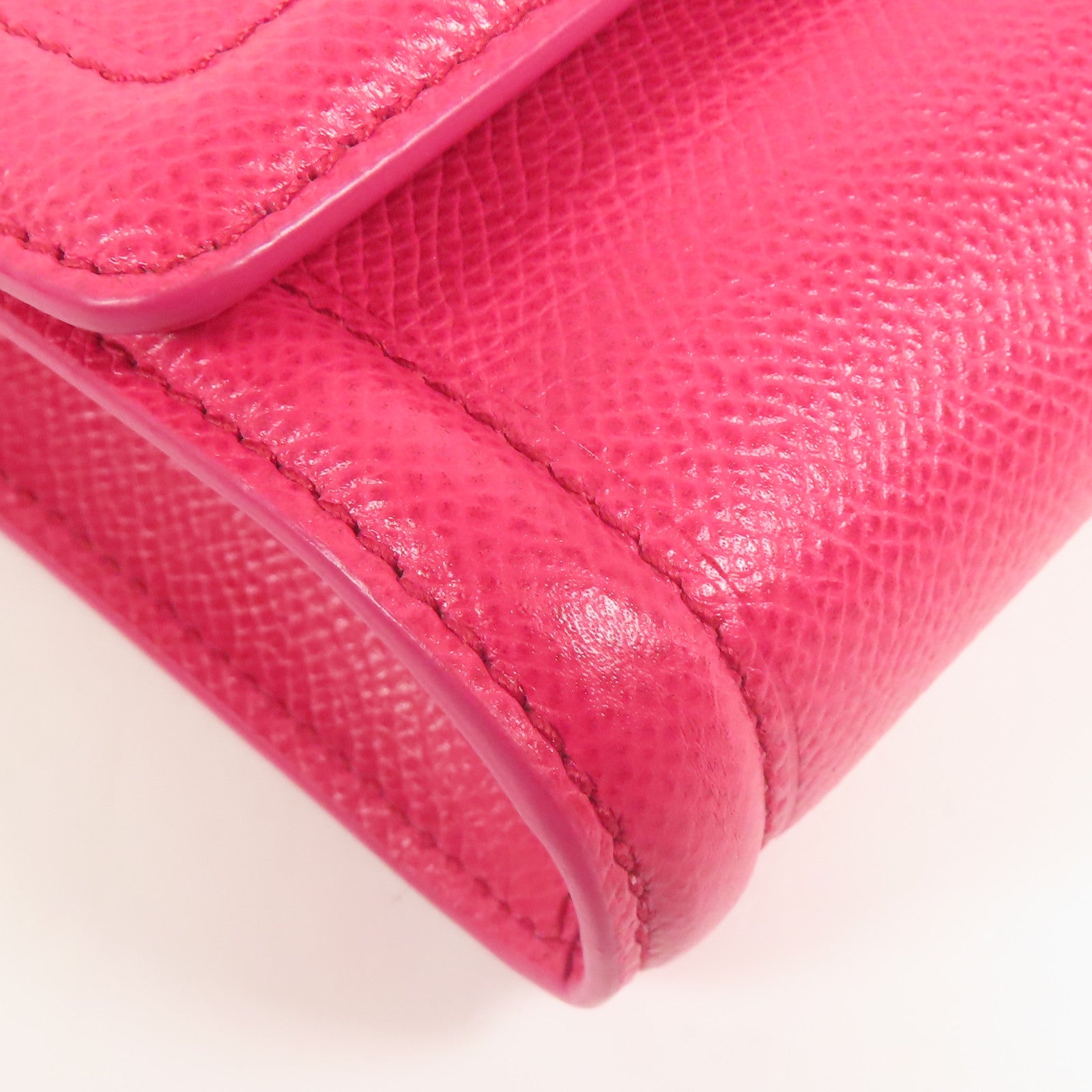 Salvatore Ferragamo 牛皮皮革Shoulder Bag金扣鏈帶肩背袋