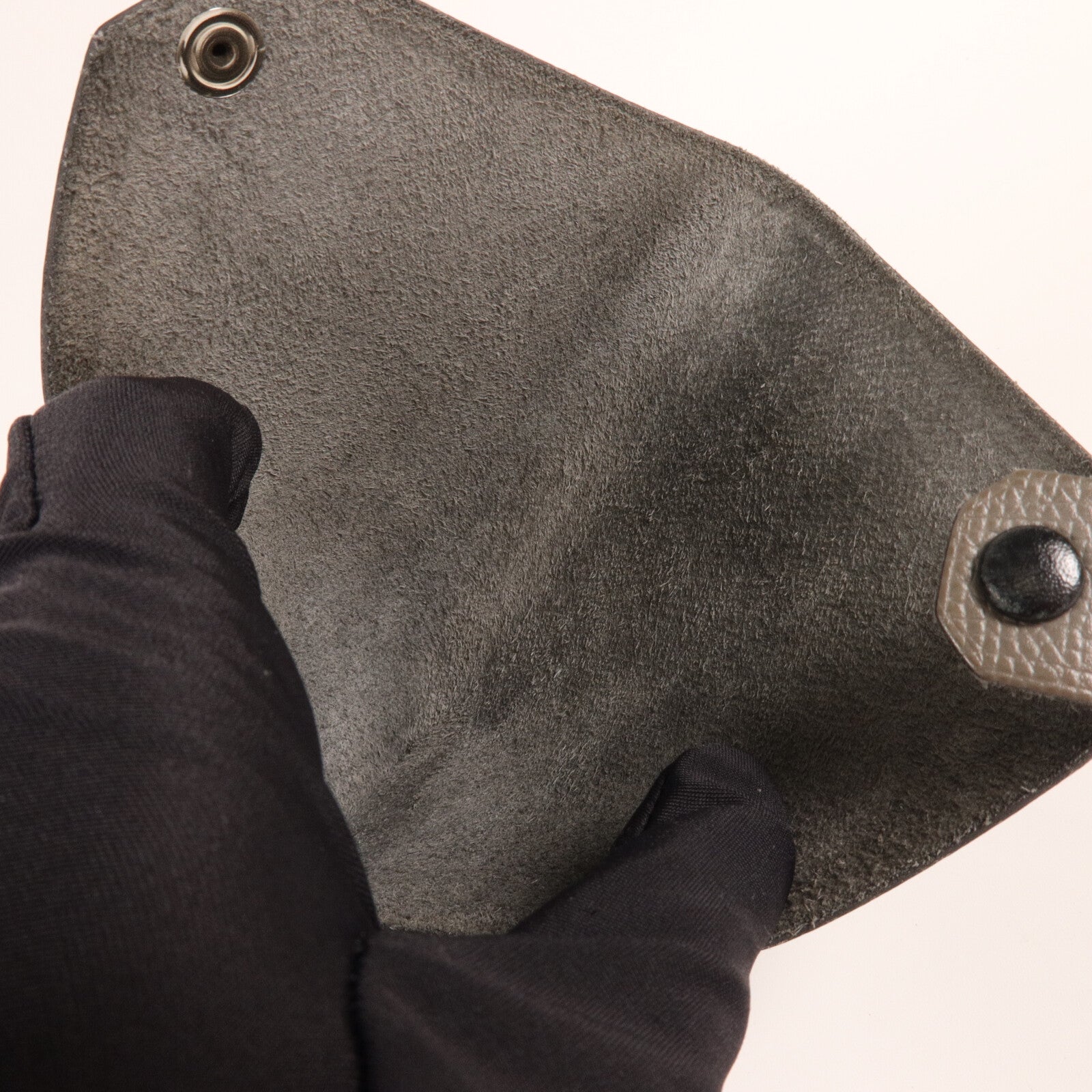 HERMES Epsom皮革Tarmac Passport Holder護照套Etain
