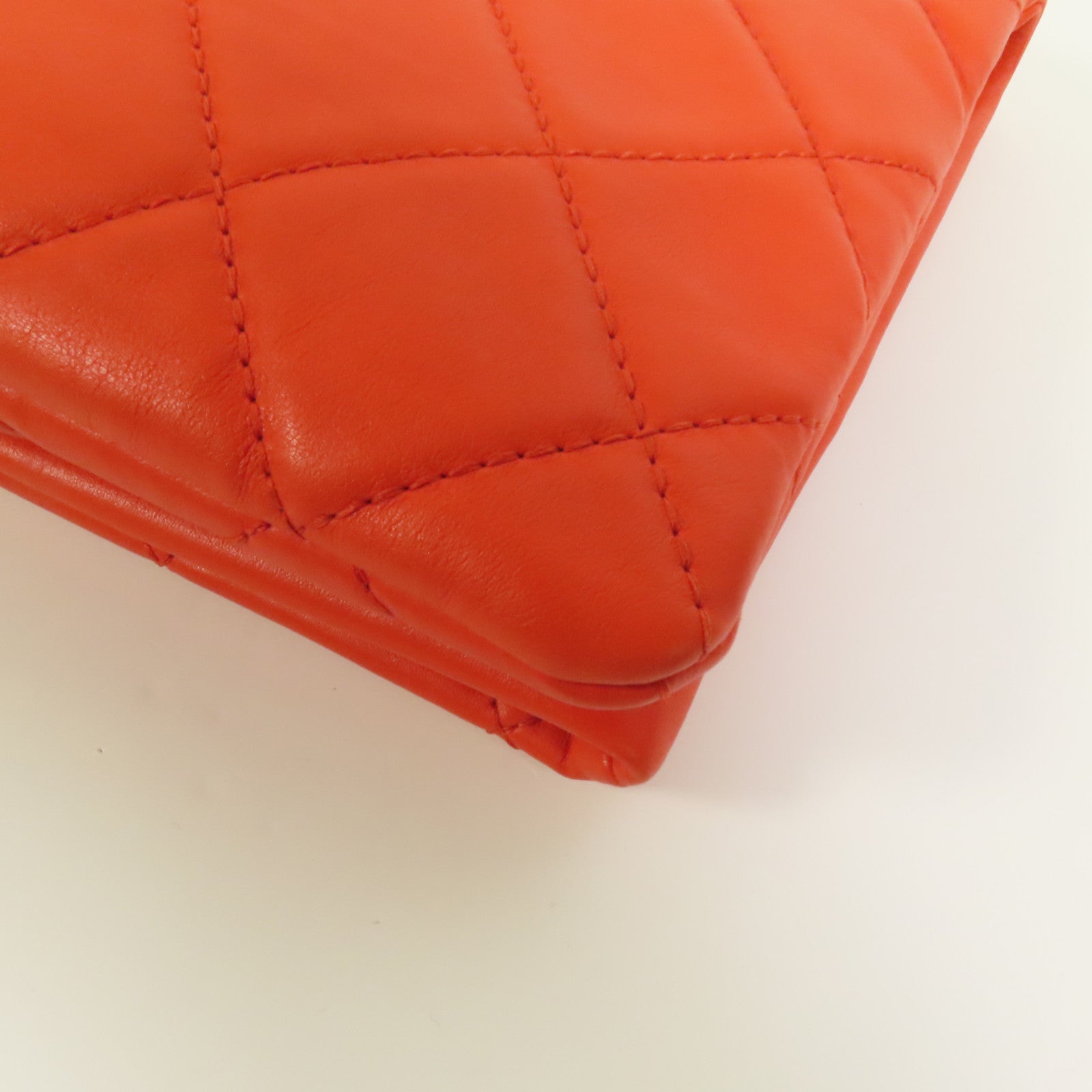 CHANEL 羊皮皮革Clutch金扣手拿包