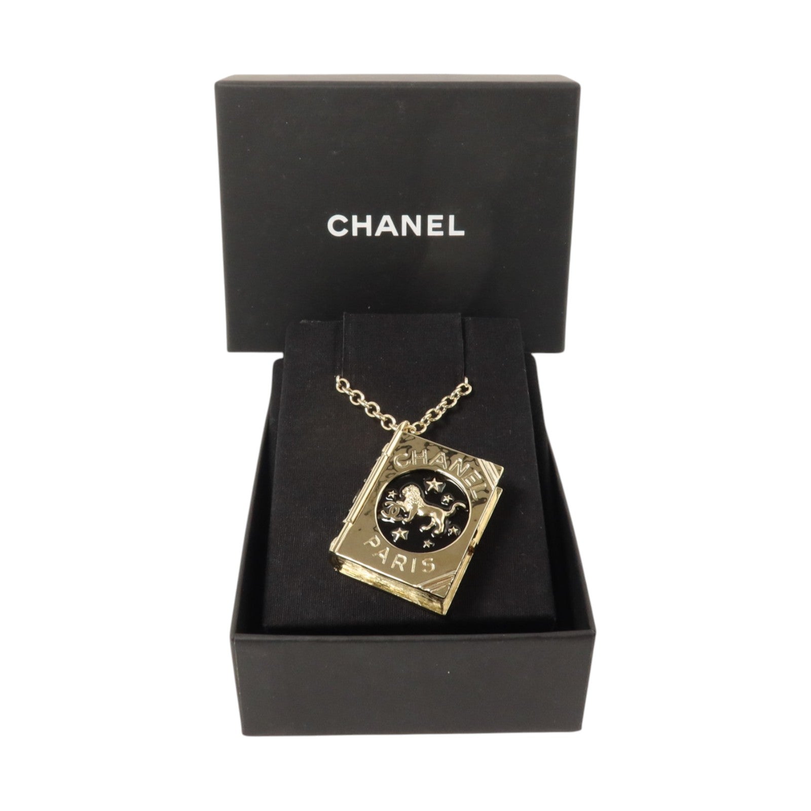 CHANEL 金屬Lion Book Locket Pendant Necklace金扣項鏈