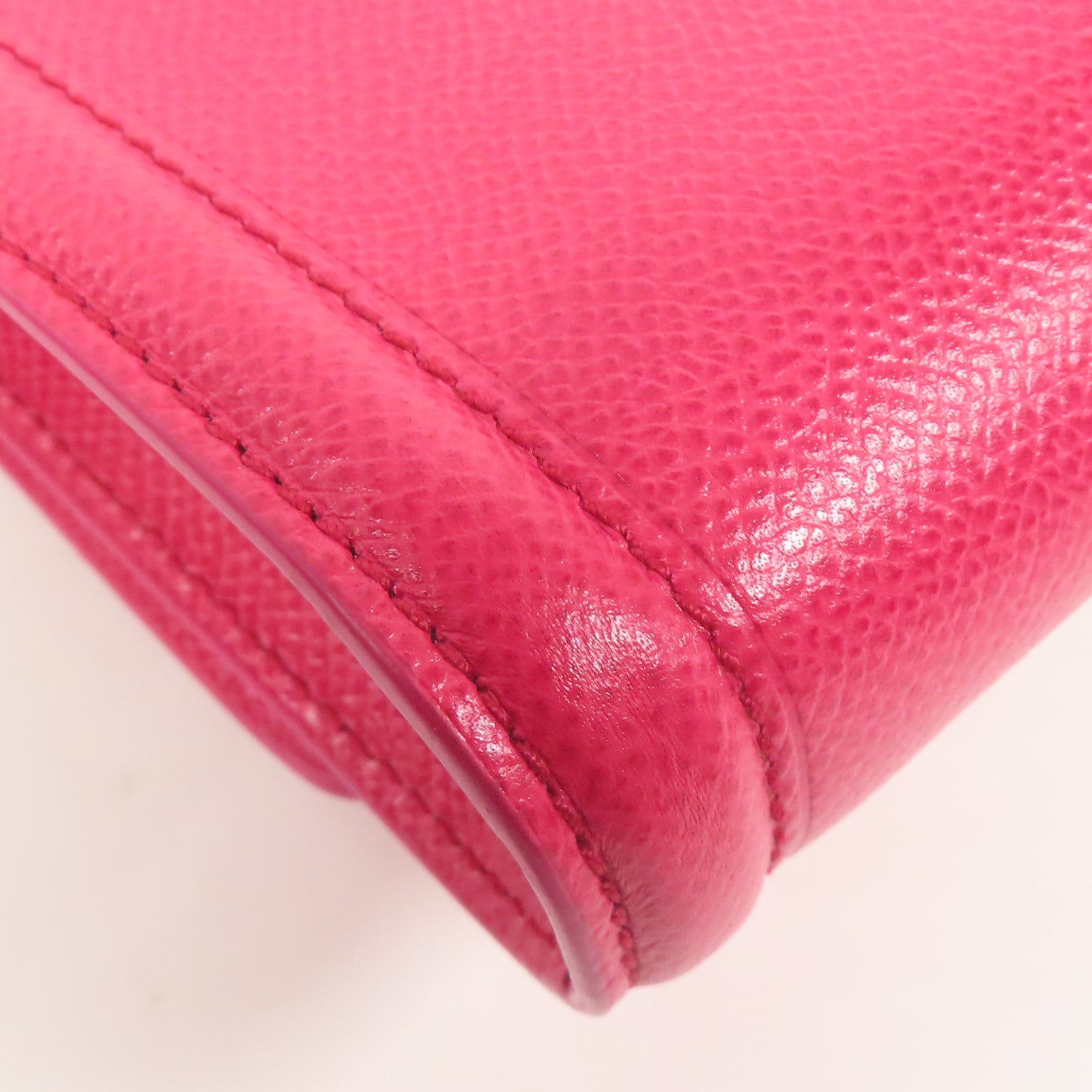 Salvatore Ferragamo 牛皮皮革Shoulder Bag金扣鏈帶肩背袋